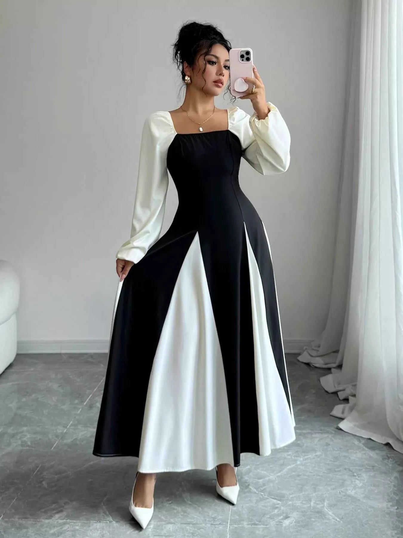 Color Block Square Neck Maxi Dress e87058c6-0725-4a48-b3d8-35b56bcf27e9-Max-Origin