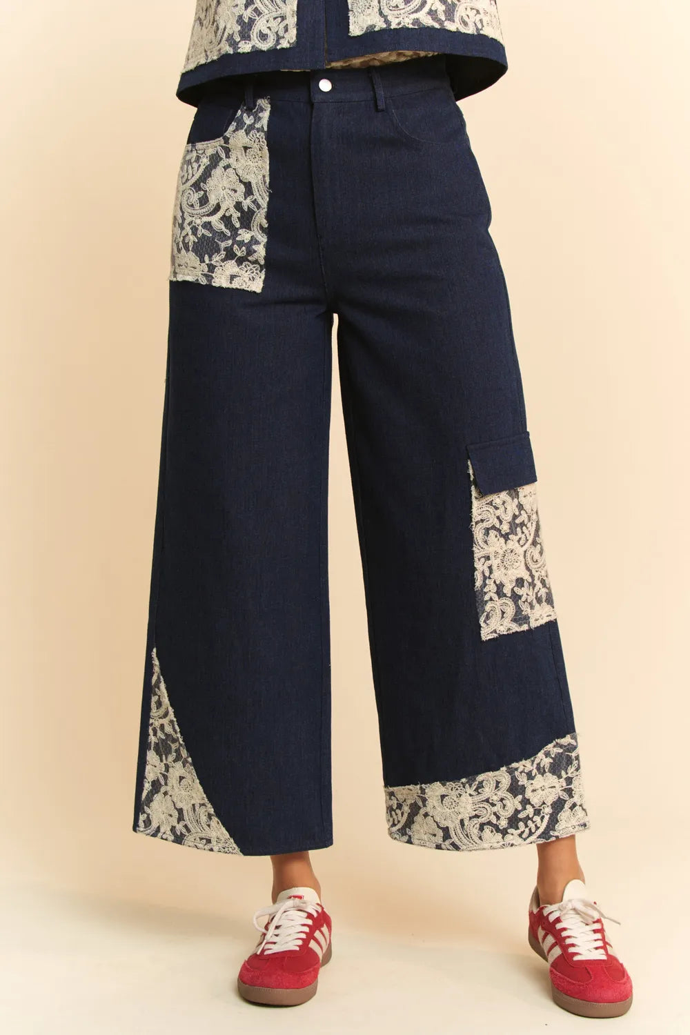 Davi & Dani Lace Applique Wide Leg Jeans e9a1d7af-4c86-4d77-bc92-c6c221982868-Max