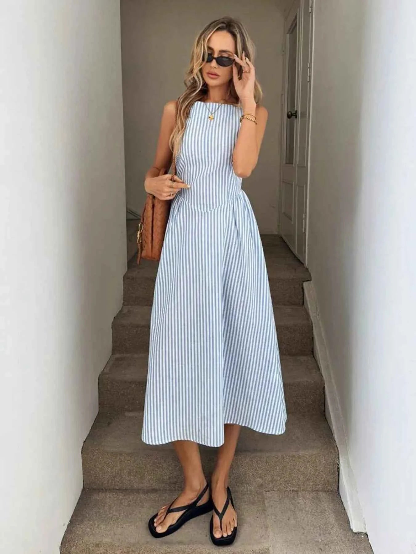 Sleeveless Striped Midi Dress ea08bd19-26d0-472e-b1ad-8887ff608372-Max-Origin