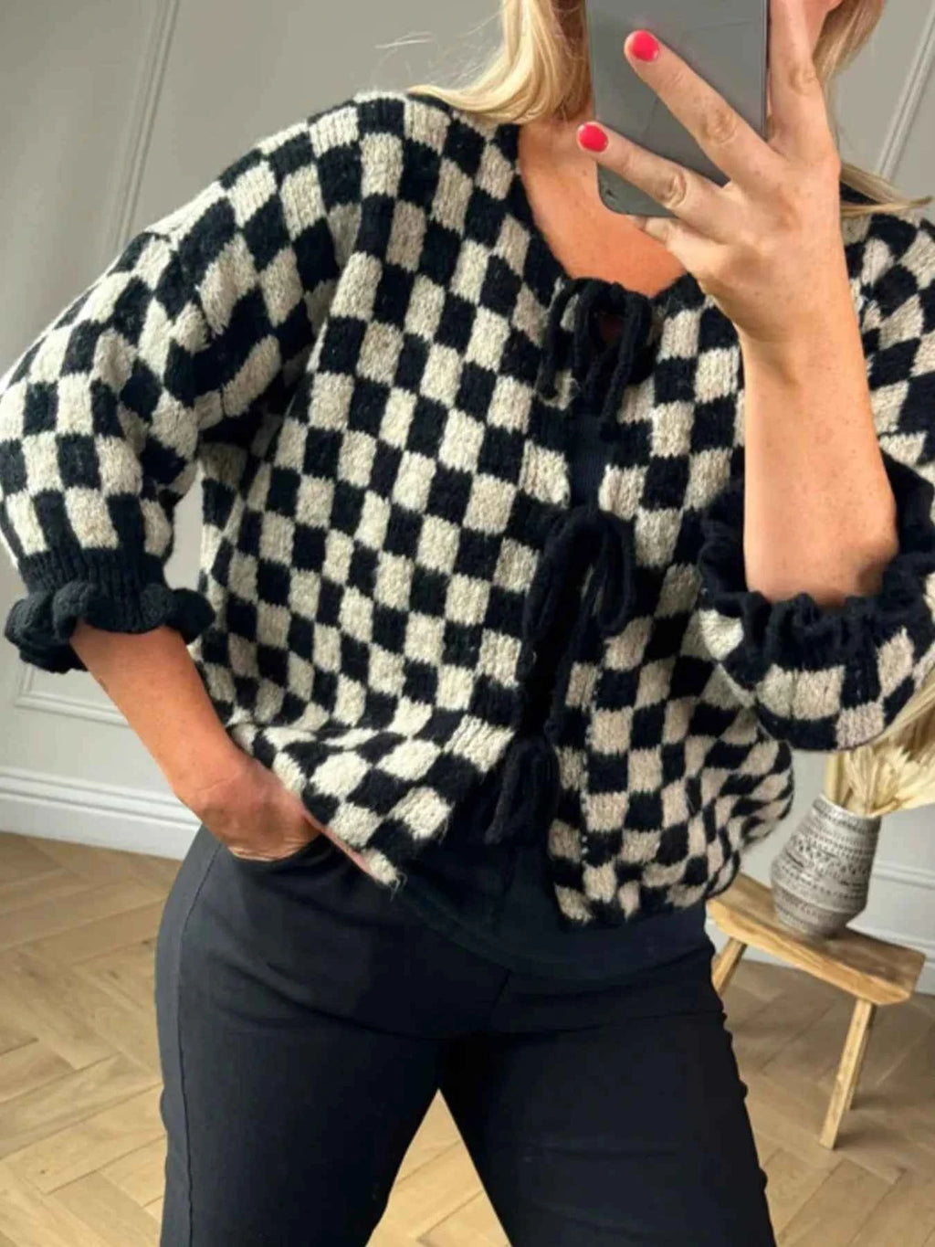 Checkered Tie-Front Knit Cardigan Black ea70143e-51cc-4f29-8b41-fea1473398b3-Max-Origin_8820ff8b-b91c-447d-84bd-d492da6a1c09
