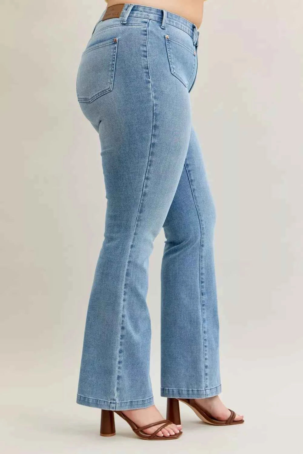 Judy Blue Full Size Mid Rise Bootcut Jeans with Contrast Wash & Front Patch Pockets Plus Size ea9e9b2e-8983-47b3-a2ff-14f4109dafaa-Max-Origin