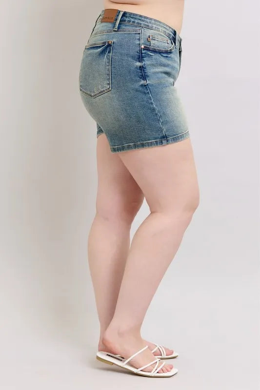 Judy Blue Full Size V-Front Vintage Wash Shorts Plus Size eaaf1a5e-be64-4f8c-8ee8-d9717758a17b-Max-Origin