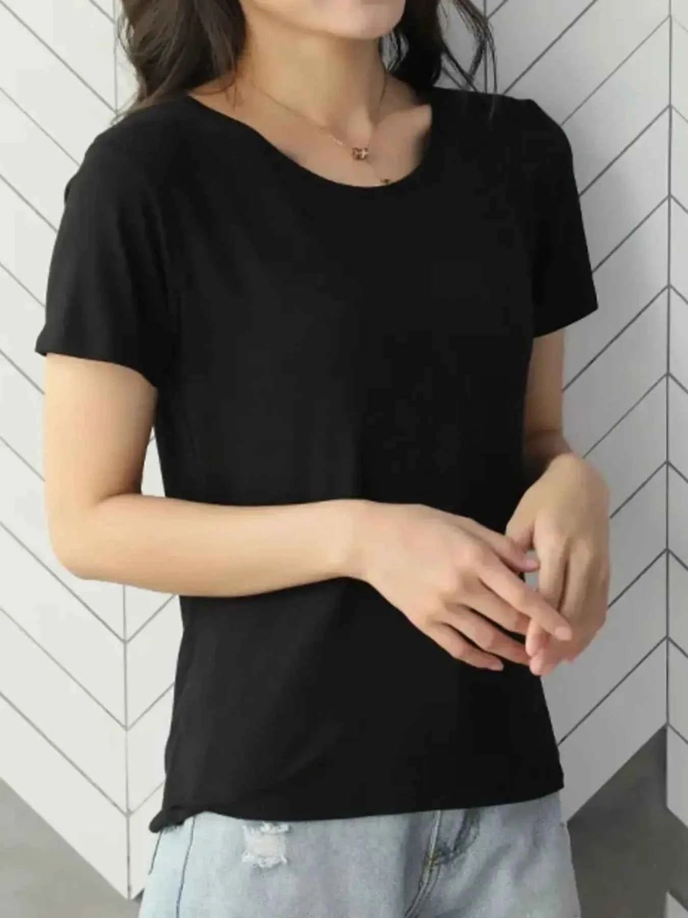 Round Neck Short Sleeve T-Shirt eacabd92-eeea-4979-8052-fc6320a837f3-Max-Origin