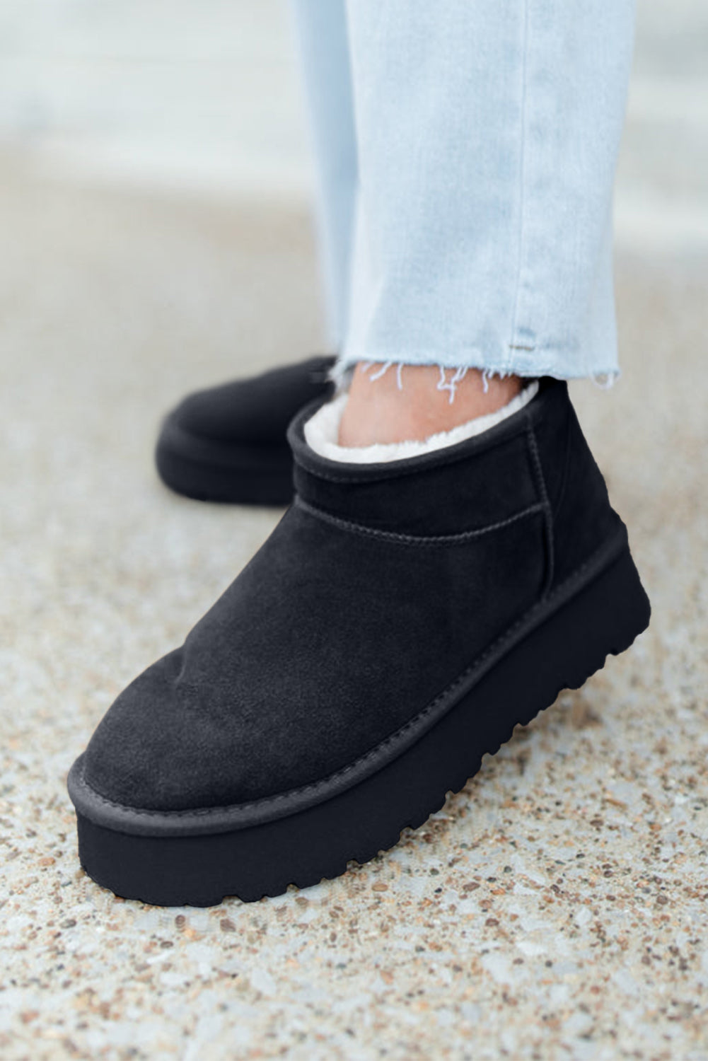 Black Faux Fur Lined Suede Ankle Snow Boots eafcf071bfd0db21