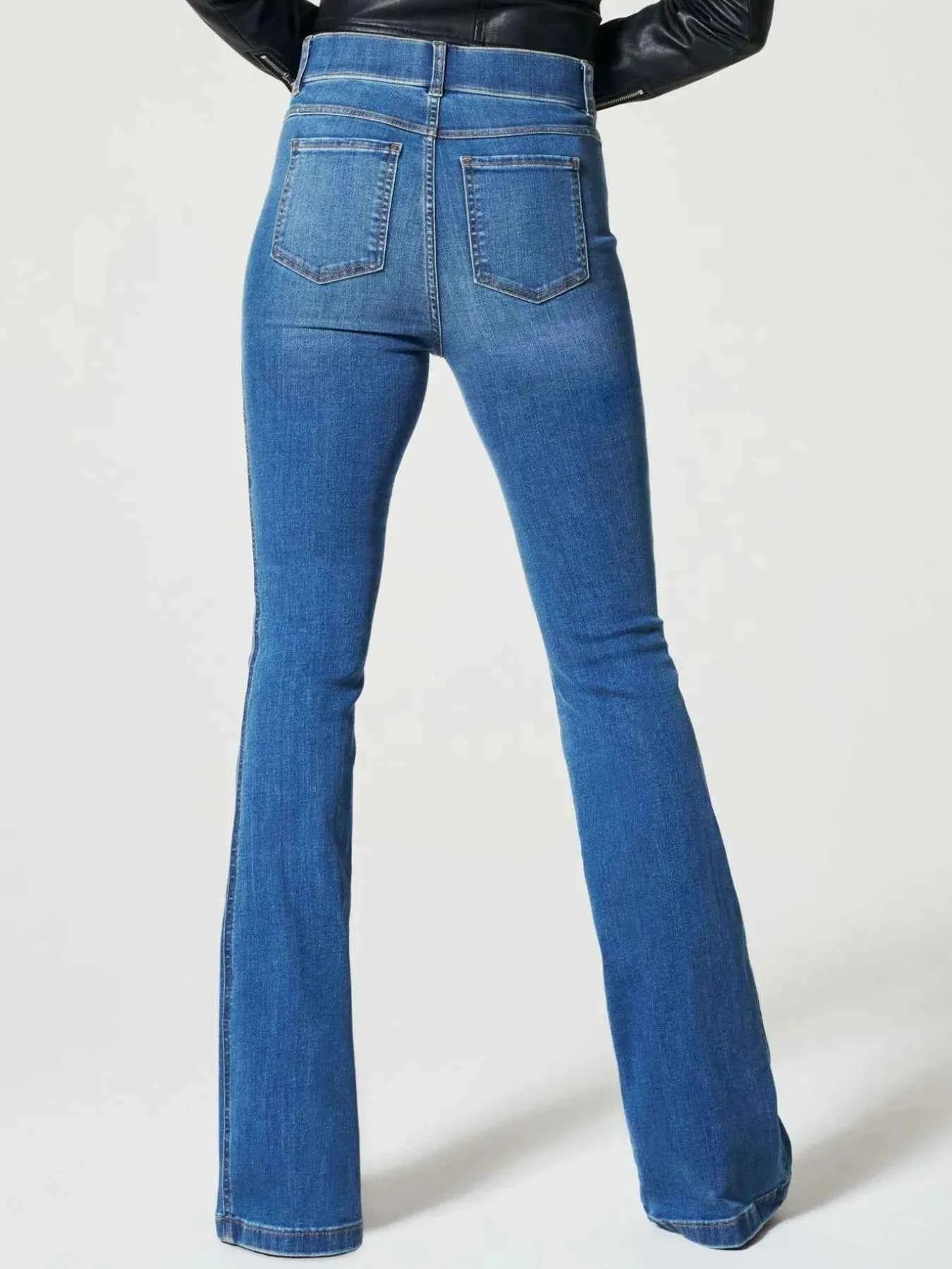 Full Size High-Waisted Flare Jeans Plus Size eb212c9a-368c-4242-a2eb-a7632a026afe-Max-Origin