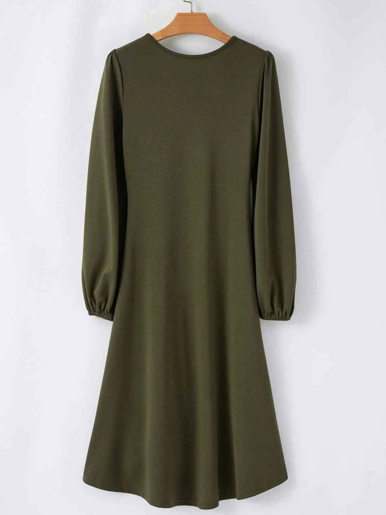 Solid Color Ruched Detail Long Sleeve Midi Dress ebc01c1ffdca456281894ec105c29ea6-Max-Origin