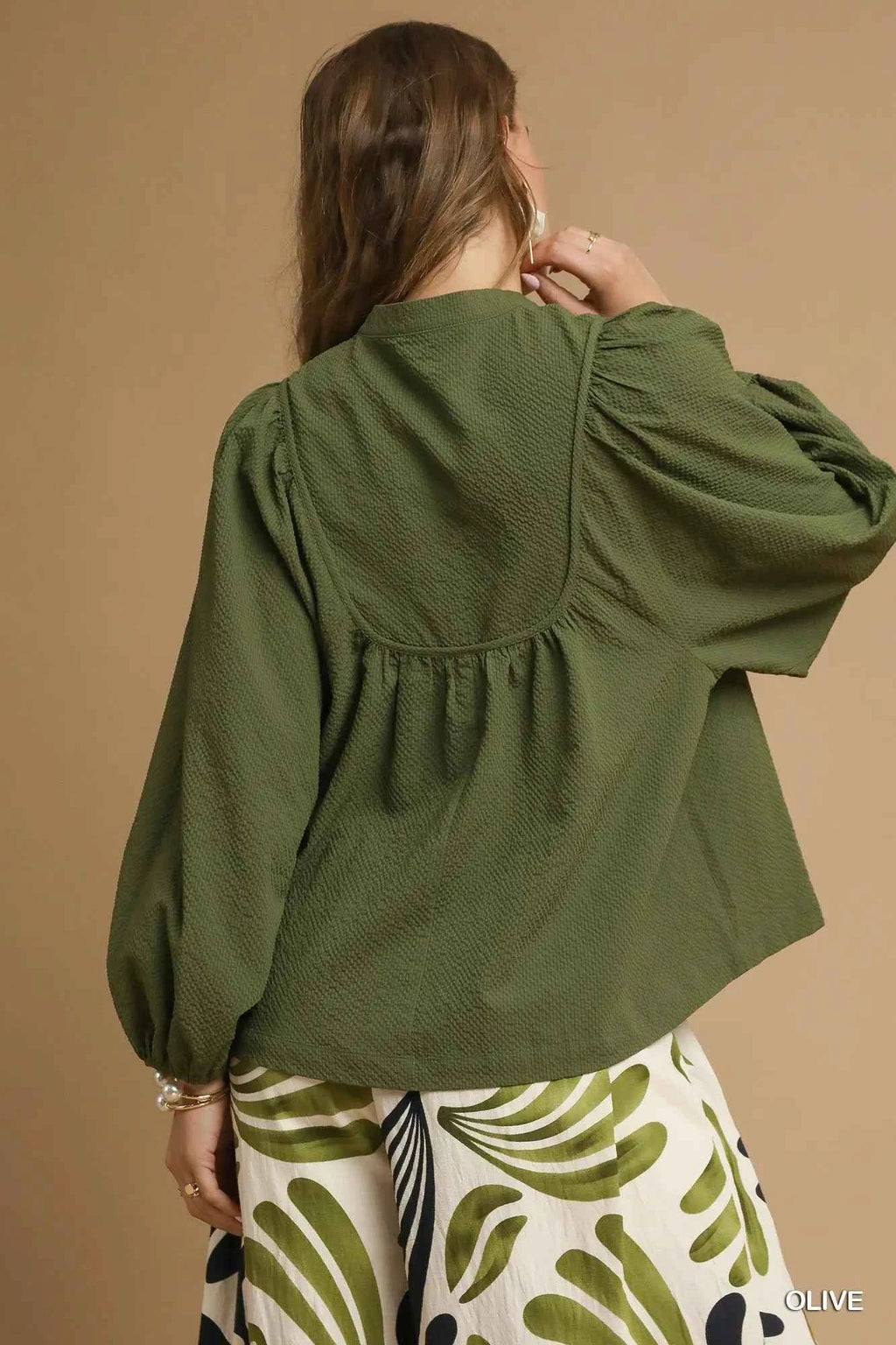 Umgee Textured Notched Blouse with Balloon Sleeves ec217915-b141-4ad9-b04a-73cc0fd9d304-Max-Origin