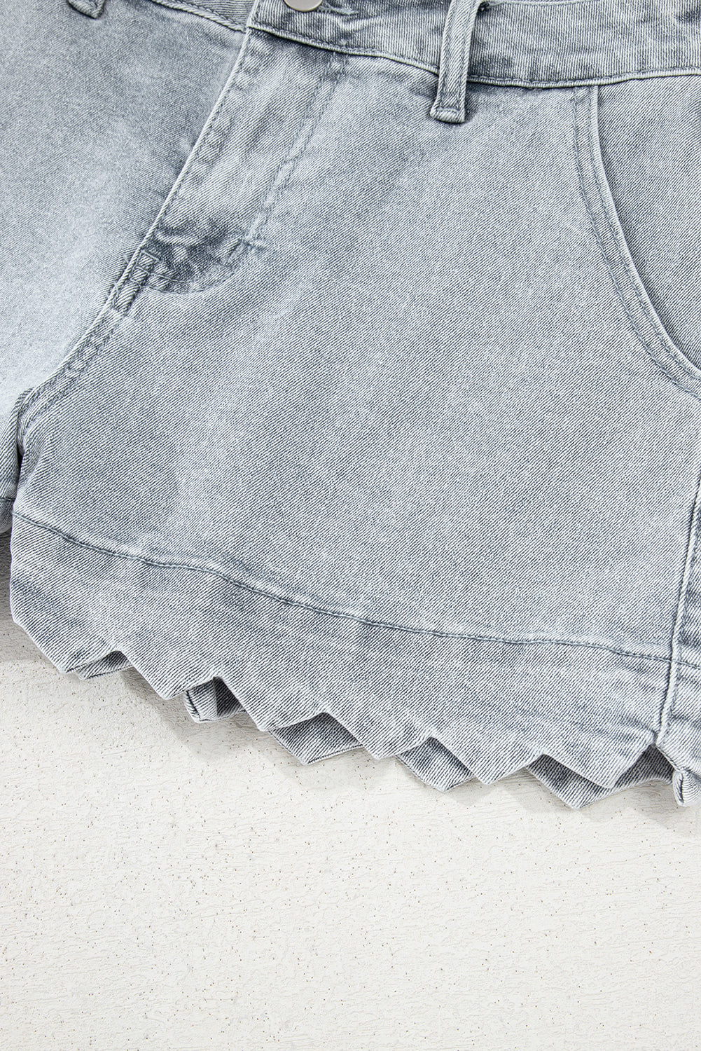White Scalloped Hemline Light Wash Denim Shorts ec29651386e80173
