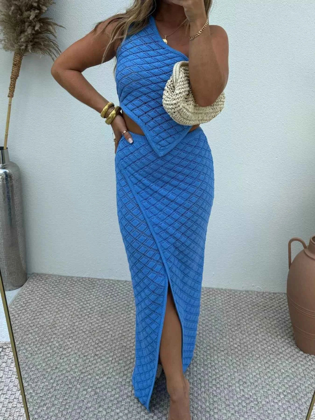 One-Shoulder Top and Skirt Knit Sweater Set ec780112-06f4-41cc-b04c-313fc177e71e-Max-Origin