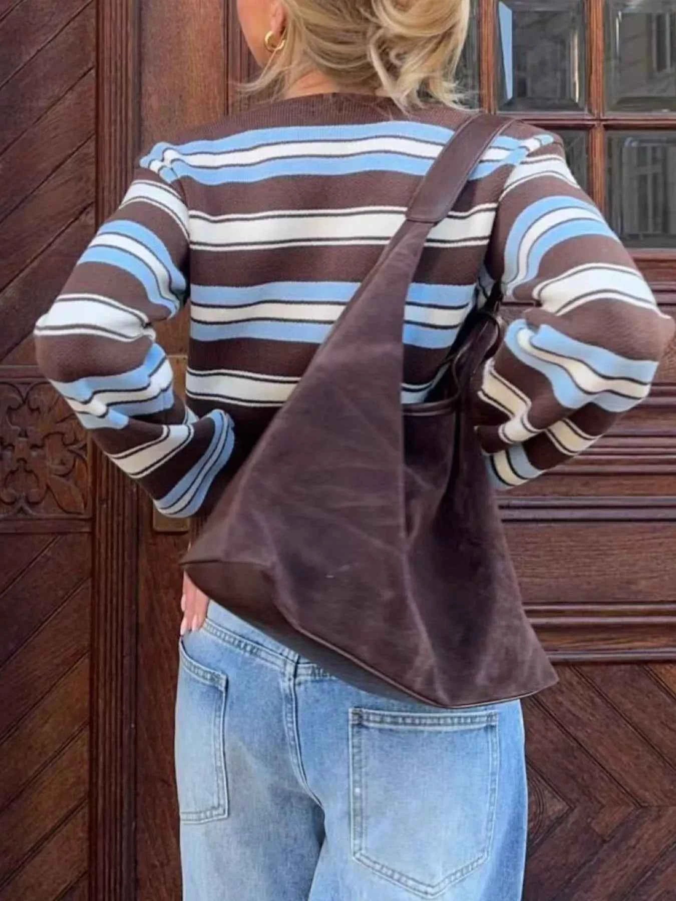 Striped Knit Cropped Cardigan ecb28ee3-df41-4b31-915d-da0fae87d084-Max-Origin