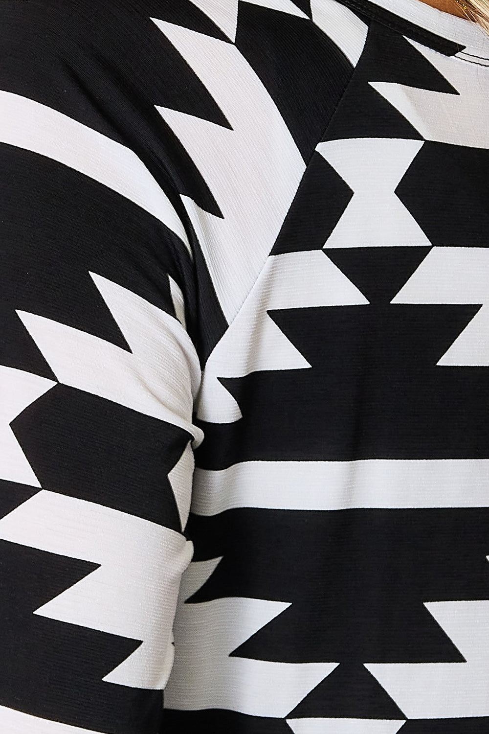 Heimish Full Size Geometric Notched Neck Long Sleeve Top ecb8323f9e21414cbc34978e7980474b-Max