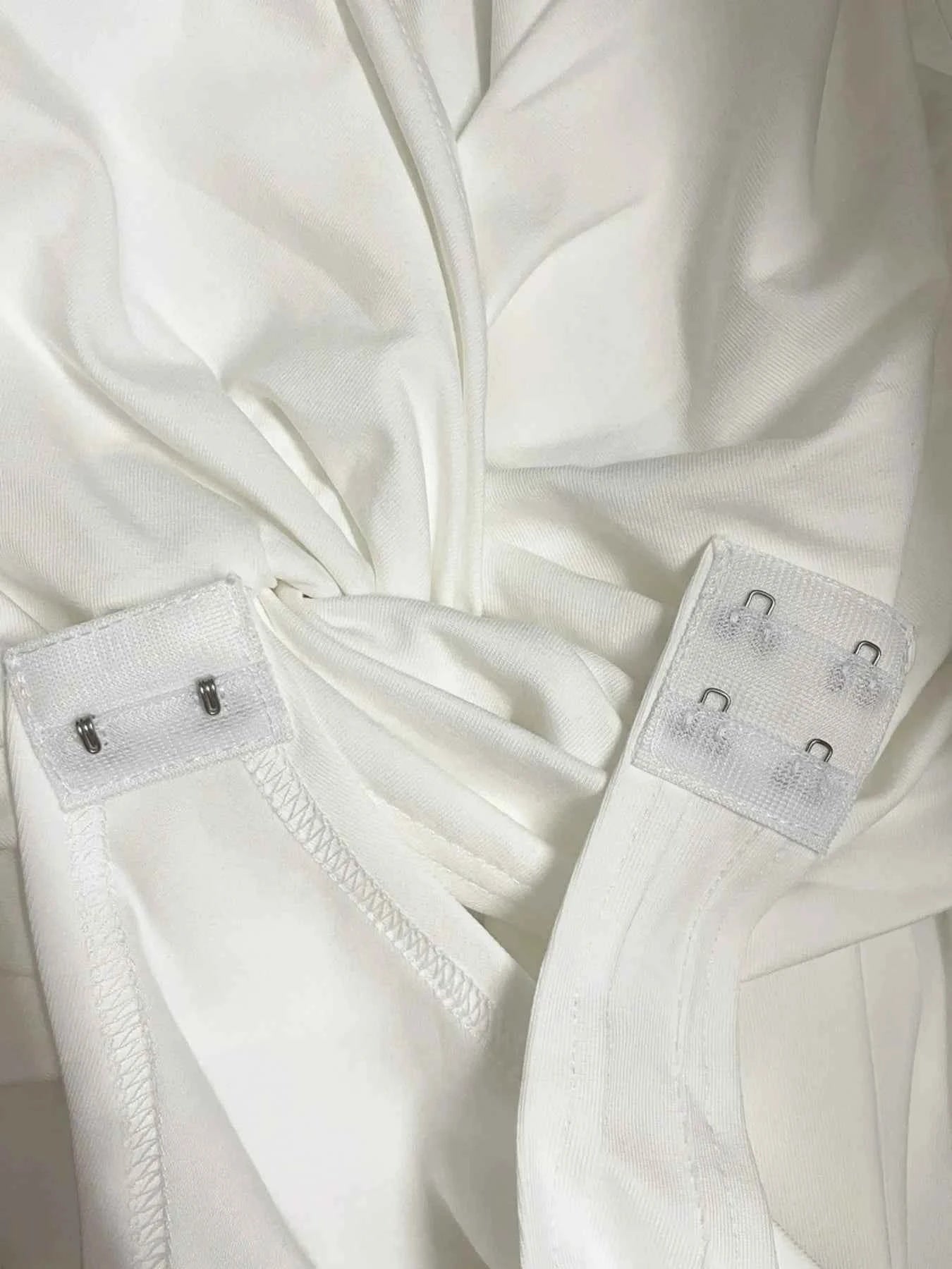 Twist Front Long Sleeve Bodysuit ecc34f39da8d445a9b6e2811d145b42f-Max-Origin