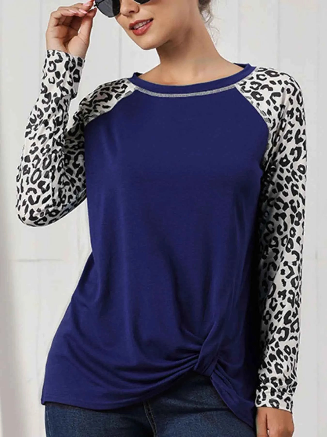 Leopard Print Raglan Sleeve Twist Hem T-Shirt