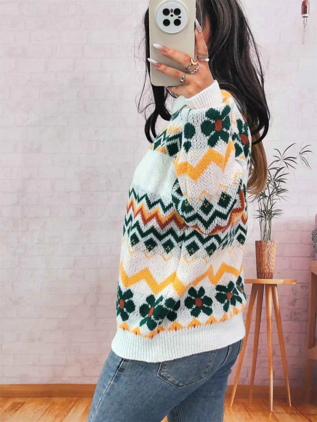 Geometric Round Neck Long Sleeve Sweater ed484a746aea49bea42378b34345cd15-Max-Origin
