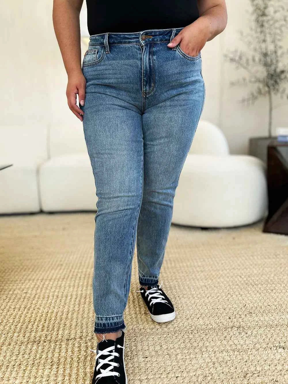 Judy Blue Full Size Mid Rise Rigid Magic Release Hem Jeans edb1fc70-14c8-4a0b-960f-86262cdf77cb-Max