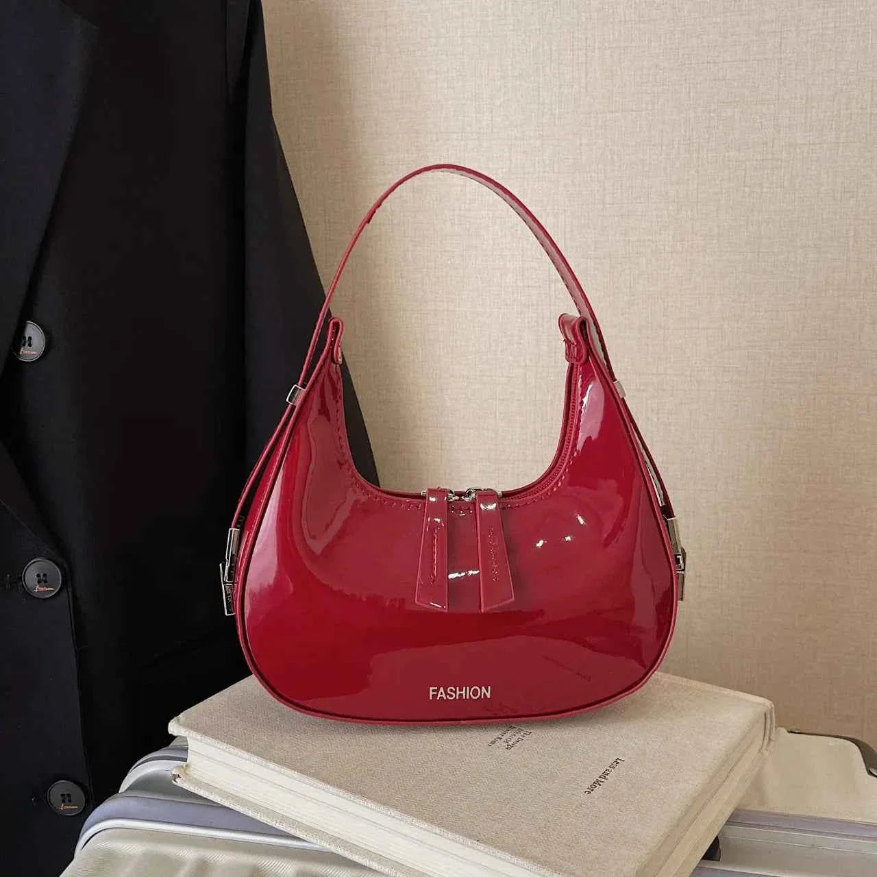 Leather Crescent Shoulder Bag Red onesize ee25fe2f4eee4c798c5d3ac60b440d4e-Max-Origin