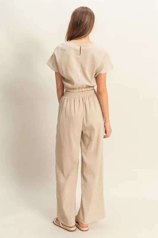 Round Neck Short Sleeve Top and Pants Set ee282b57-a142-4872-89d0-7b523cb50622-Max-Origin