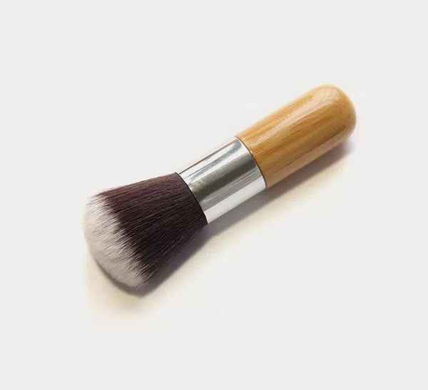 Blush Brush ee3785de-b44b-4a00-9ef0-b8c872ba0ab6
