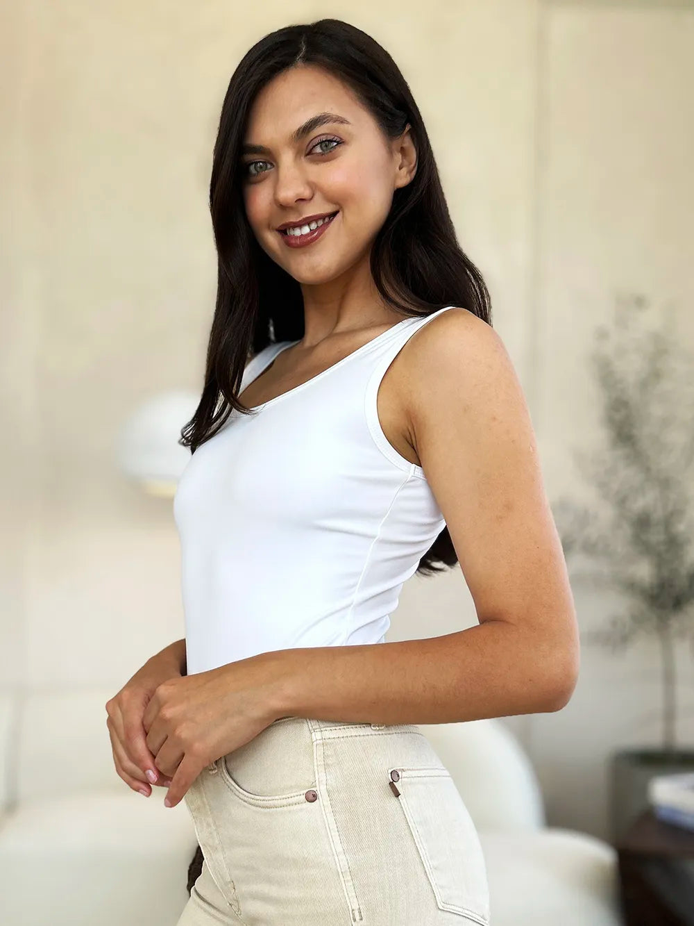 Basic Bae Full Size Square Neck Sleeveless Bodysuit ee596a8a-a801-4663-96e0-da039b3c7abb-Max
