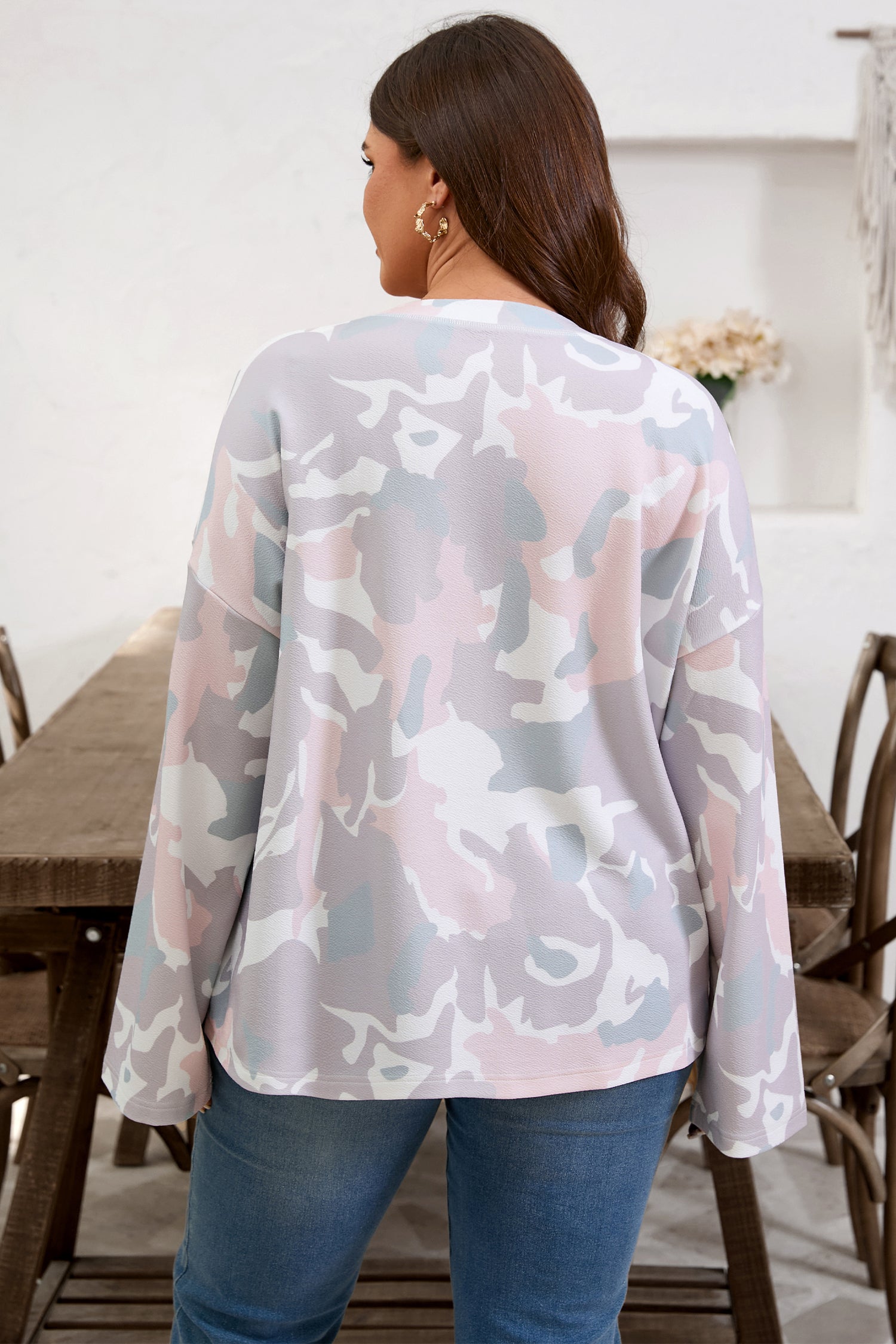 Green Plus Size Camouflage Print Drop Shoulder Loose Pullover Top eec15590511ef0e2