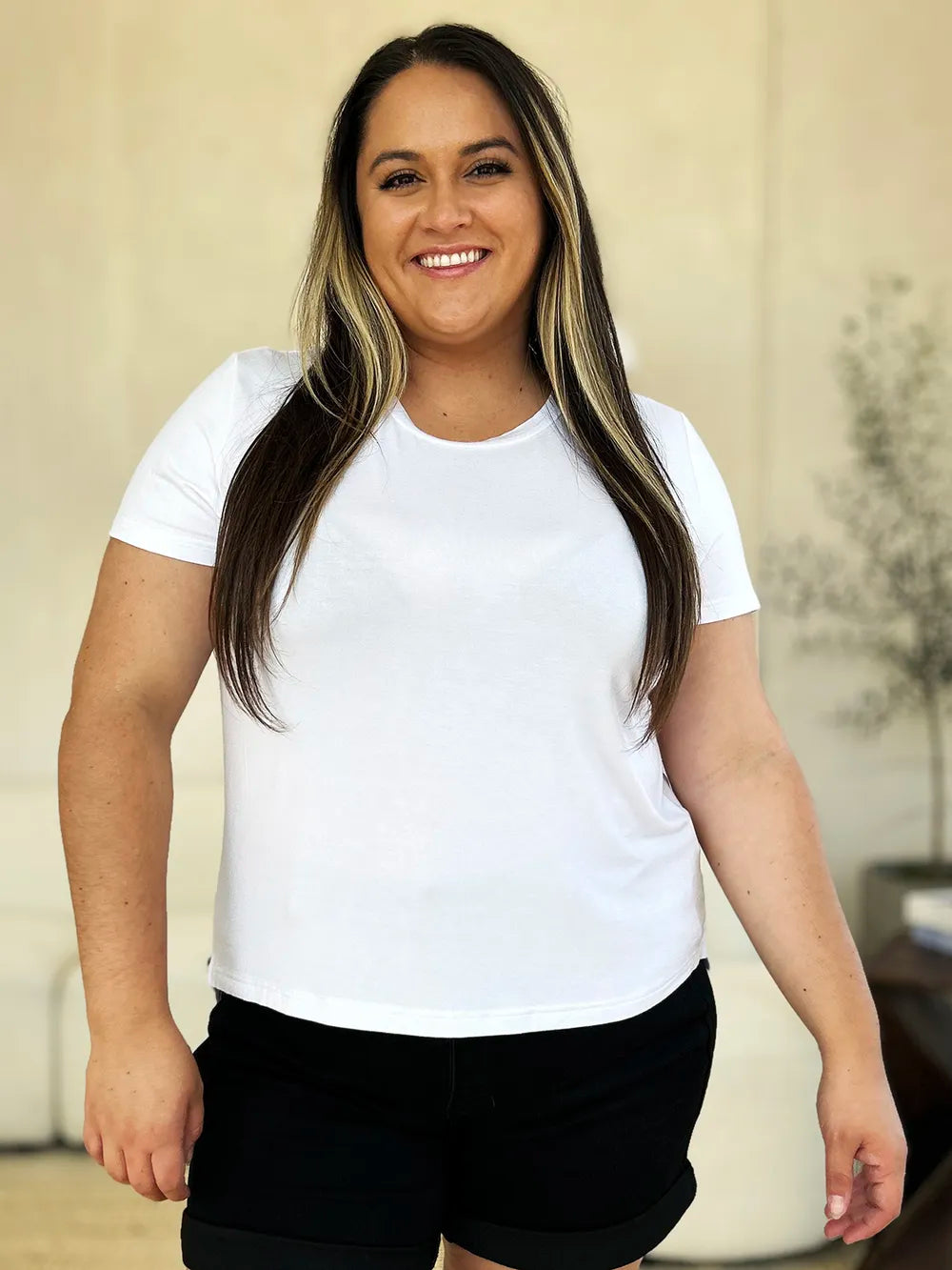 Basic Bae Full Size Round Neck Short Sleeve T-Shirt ef2e098f-2f04-42dd-b09e-b5cfa8aff55f-Max