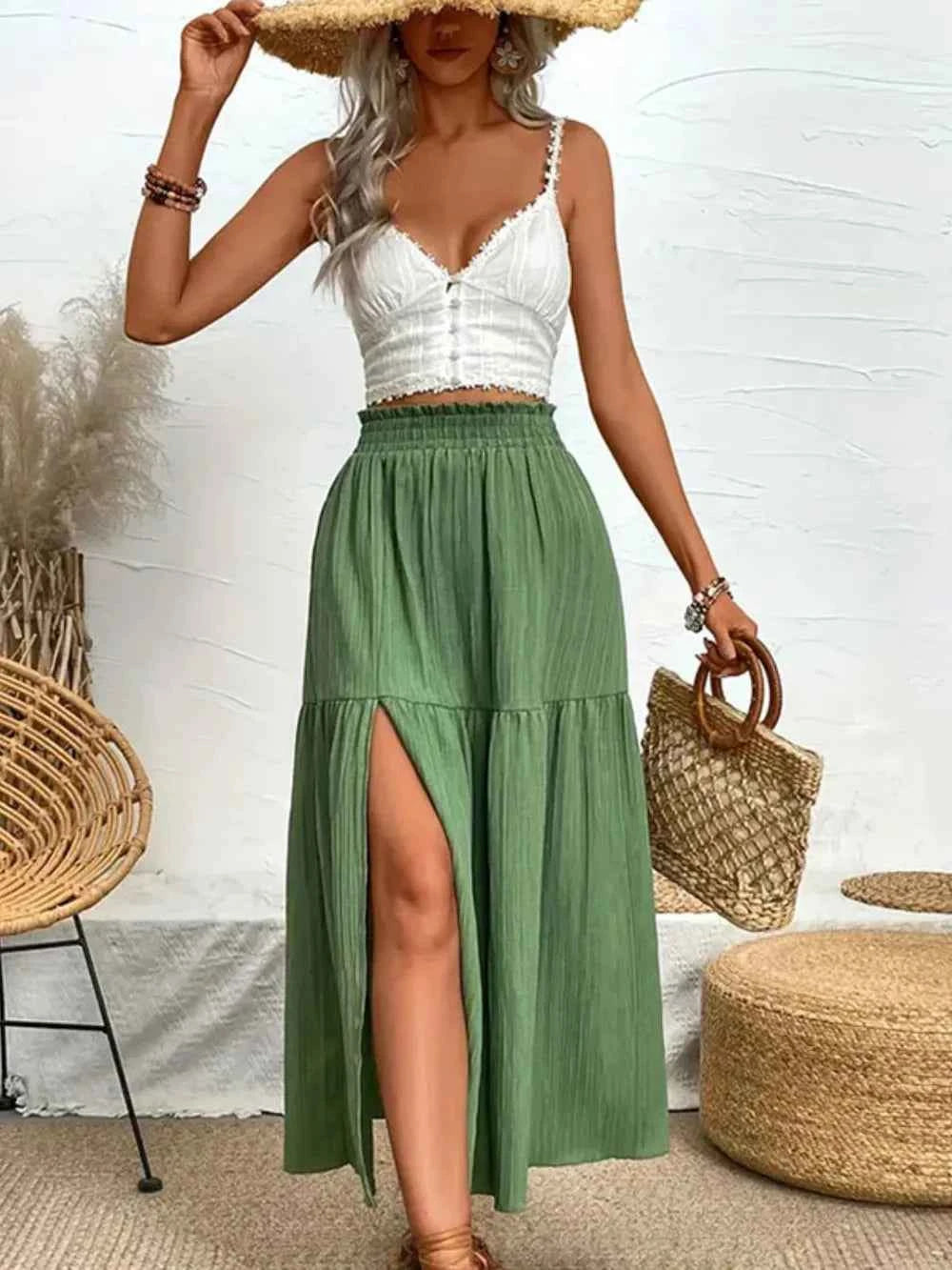 Frill Slit Skirt ef36936e-051f-41bc-8eaf-8906ba9f6e7e-Max