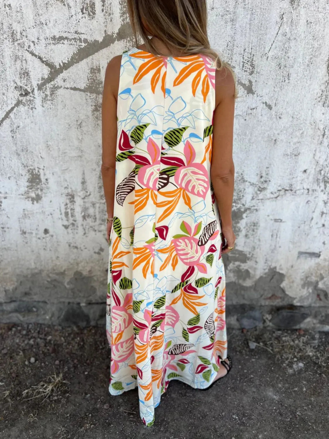 Full Size Printed V-Neck Sleeveless Dress Plus Size ef3e510f-594e-497d-ae64-c4955acbfa98-Max-Origin