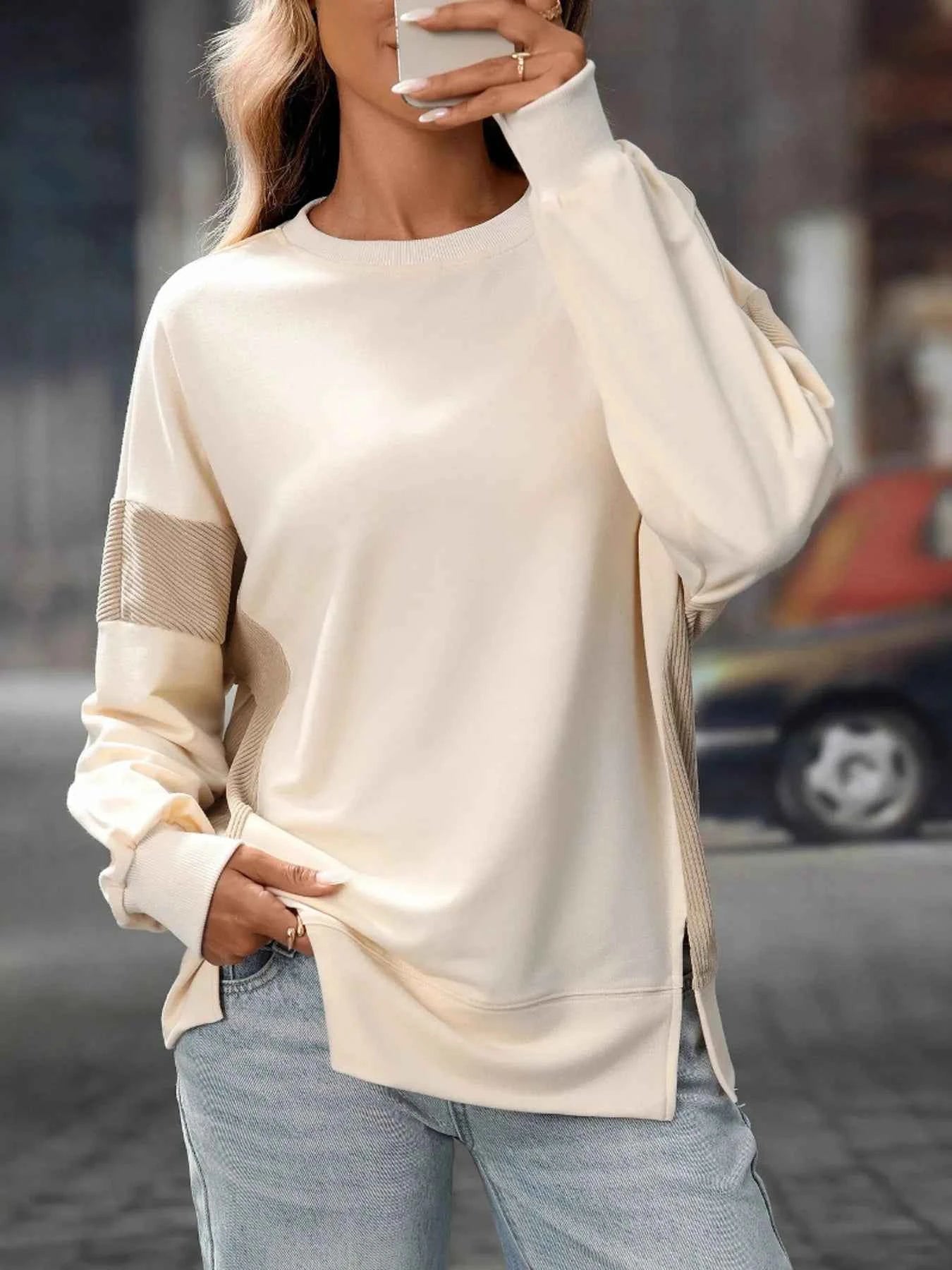 Slit Round Neck Long Sleeve Sweatshirt ef780ad9b9e247c681f75ac26fd5341b-Max-Origin