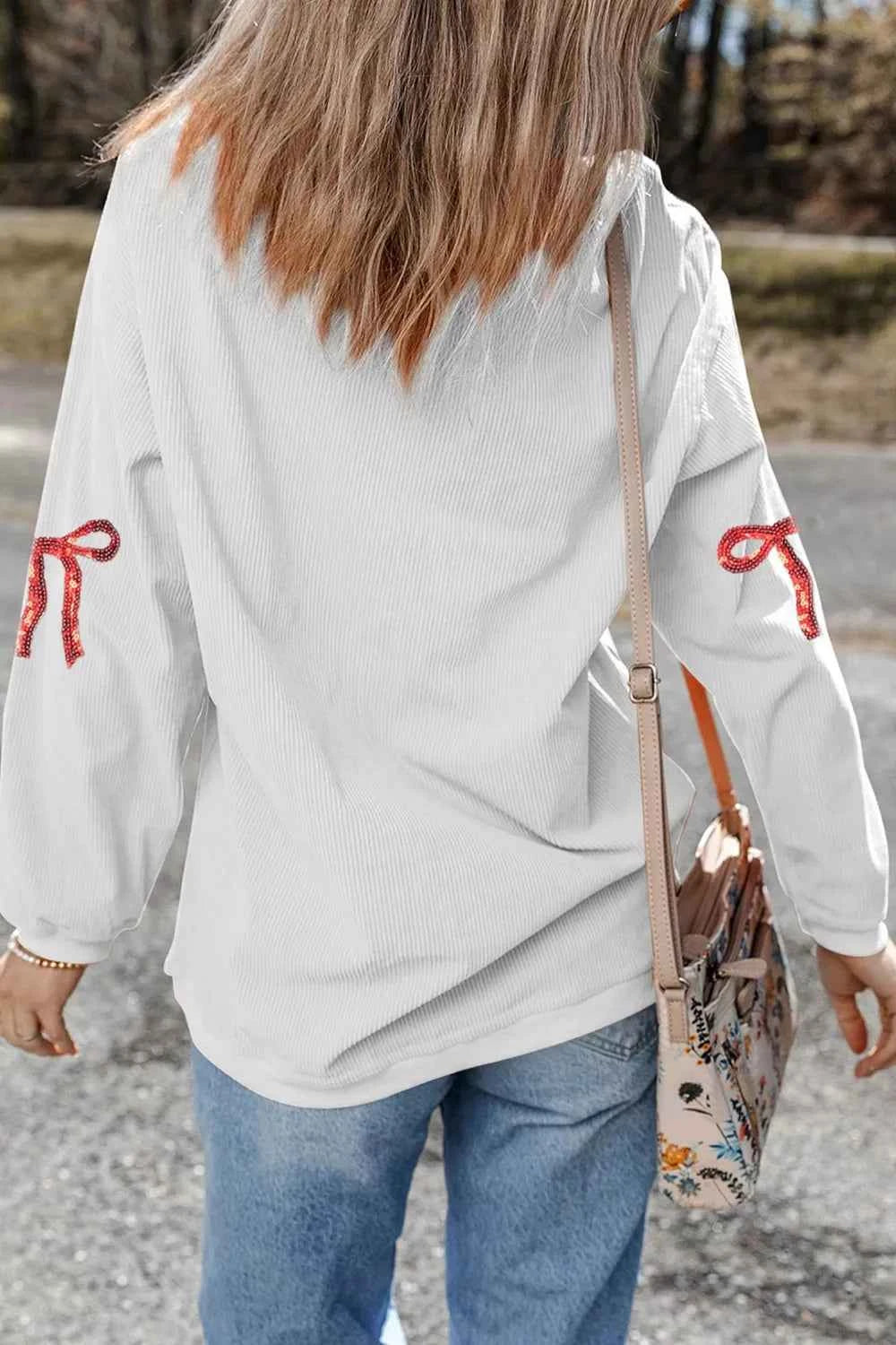 Valentine's Day XOXO Bowknot Oversized Sweatshirt efef5bb4-5ab2-4a68-9c63-88a8483809cf-Max-Origin