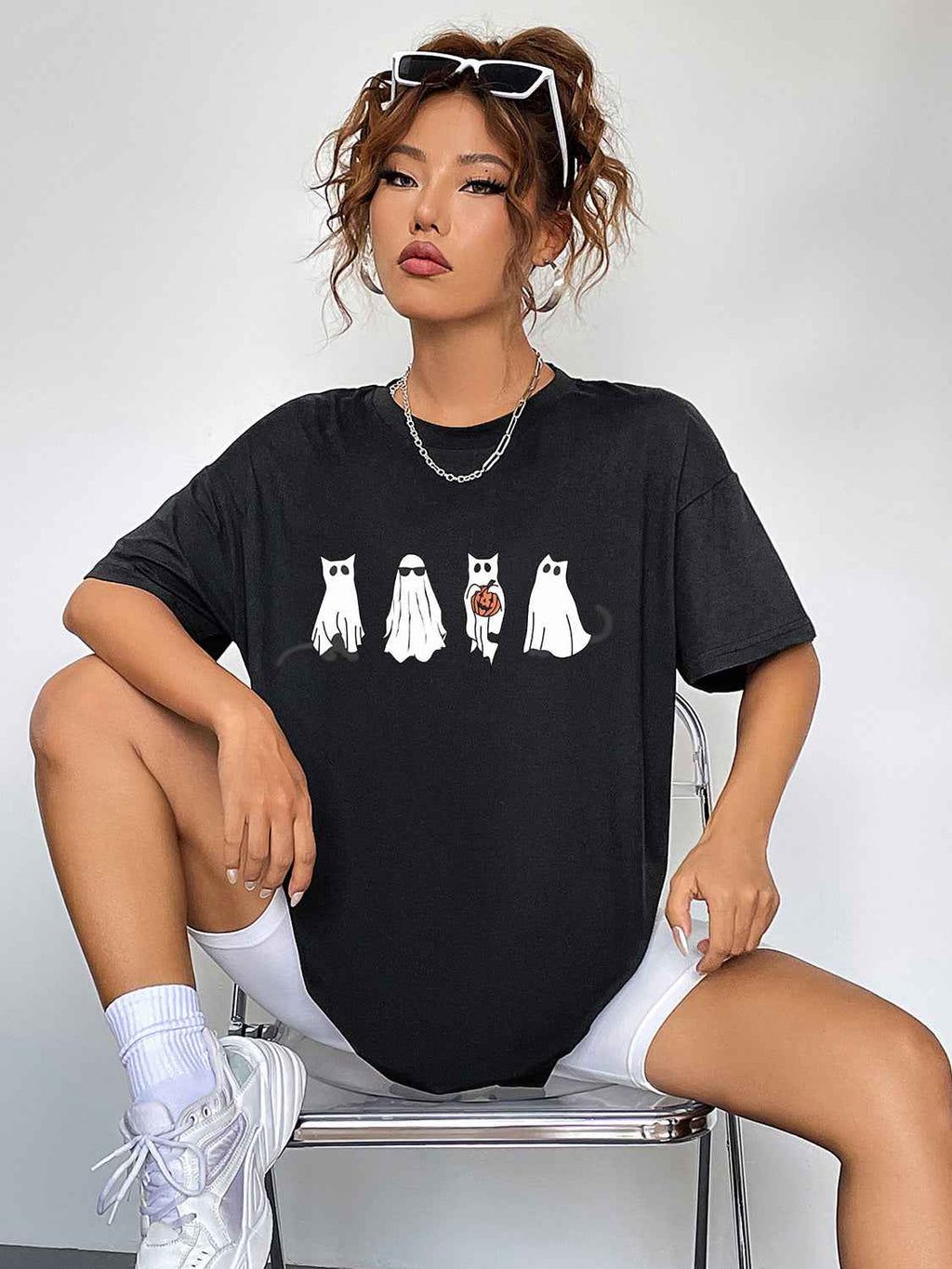 Round Neck Short Sleeve Ghost Graphic T-Shirt f027231dad17459bbe77b389cf4156da-Max