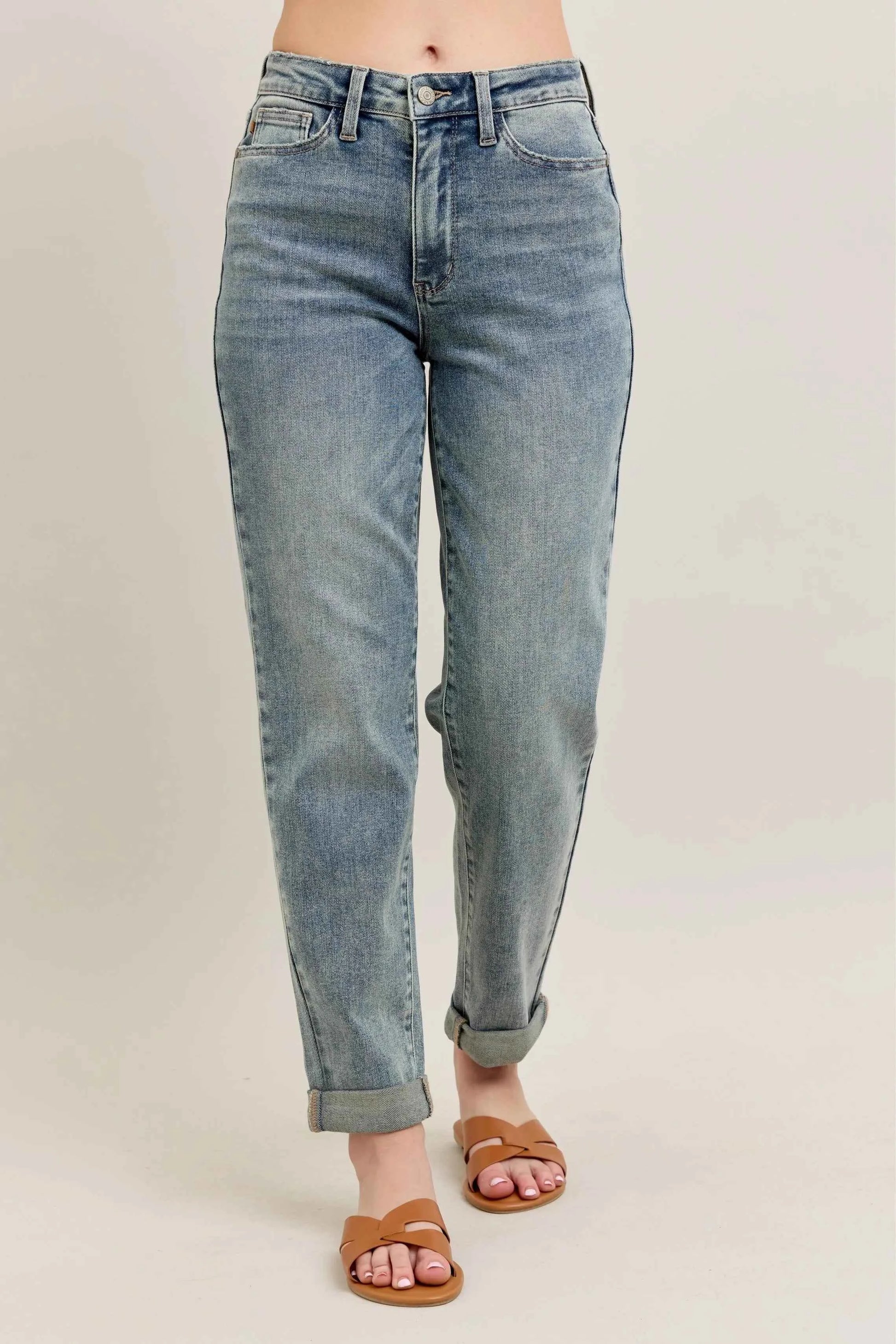Full Size Hw Vintage Wash Double Roll Cuff Bf Jeans Plus Size f029354938ca48c59df7a5ffd0946951-Max-Origin