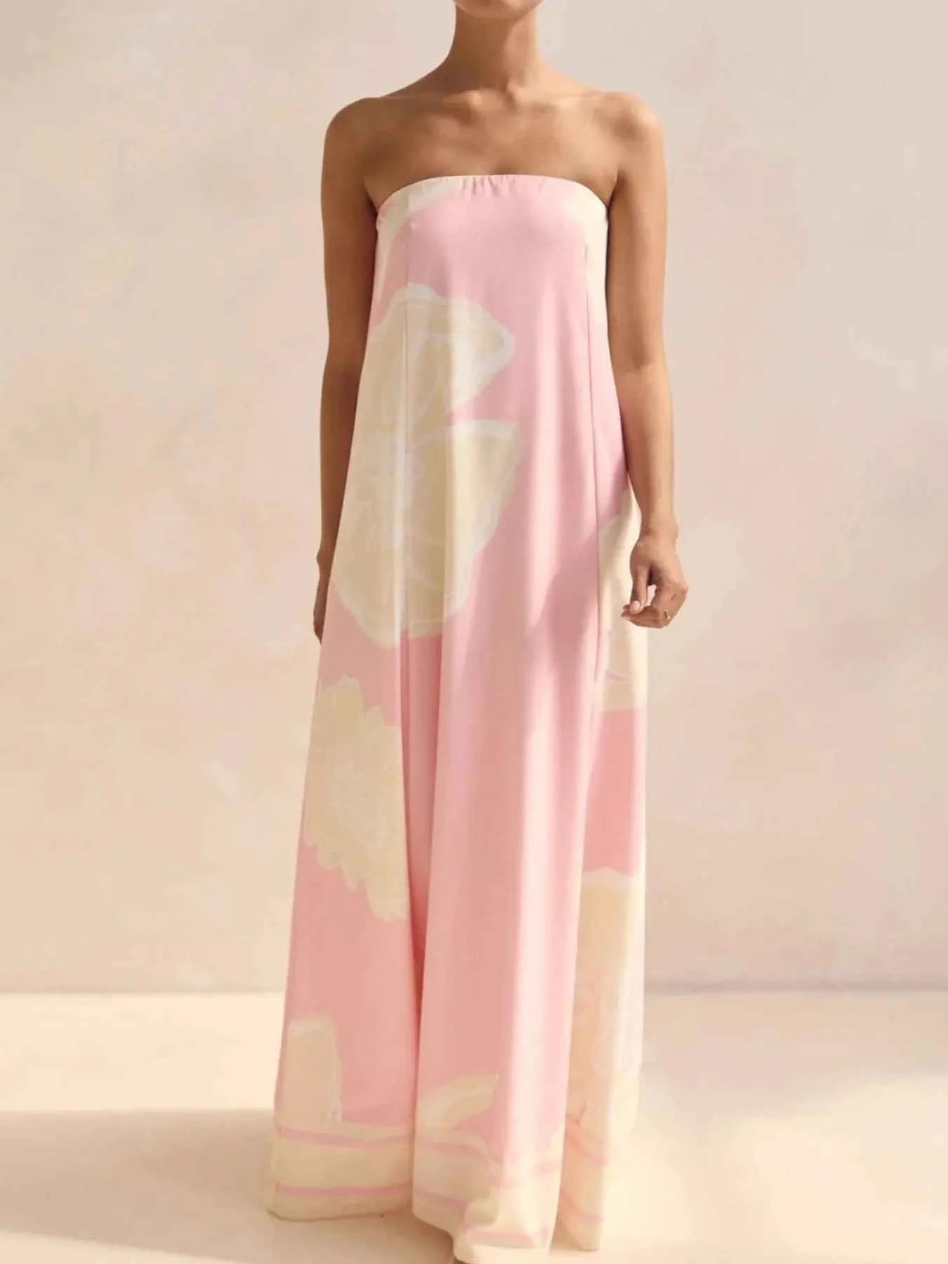 Smocked Printed Tube Maxi Dress f032fd3e-585f-409d-a67f-211d5f5aca98-Max-Origin