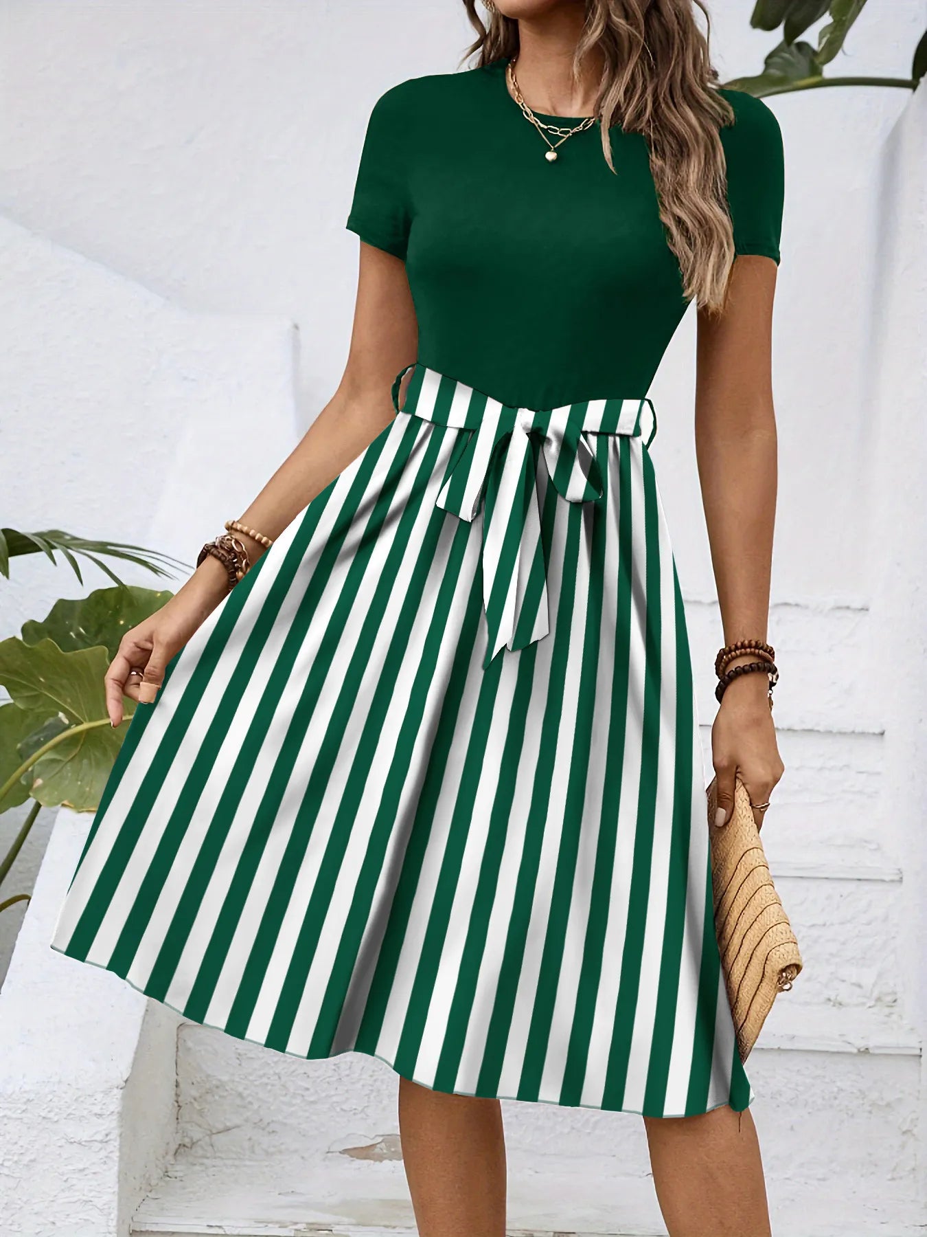 Striped Round Neck Short Sleeve Dress f09f2596-0be6-4c20-b0c8-586773b4c64f-Max-Origin