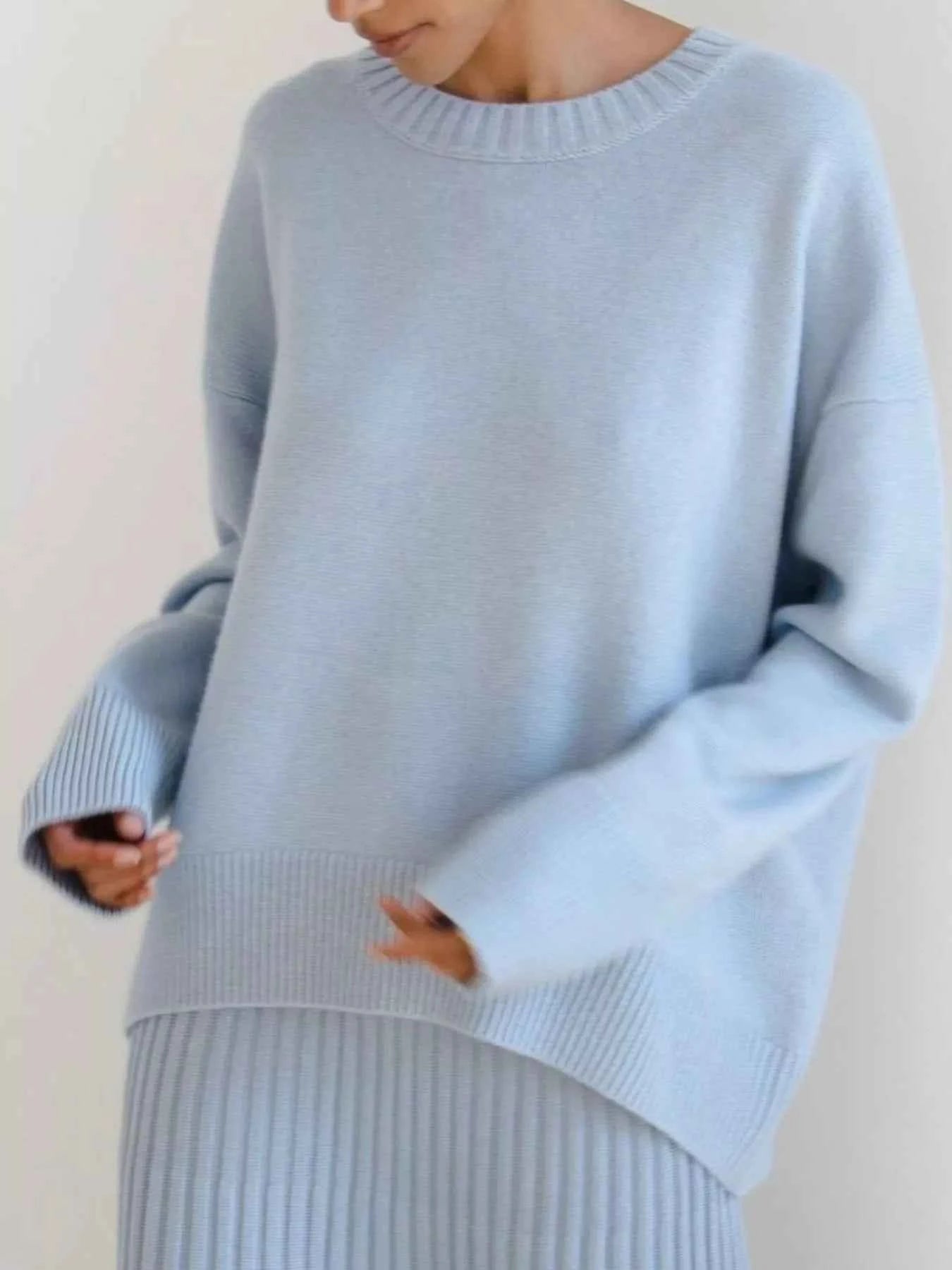 Ribbed Hem Round Neck Sweater f0b1befc-6301-40af-92d0-a53212a75b3f-Max-Origin