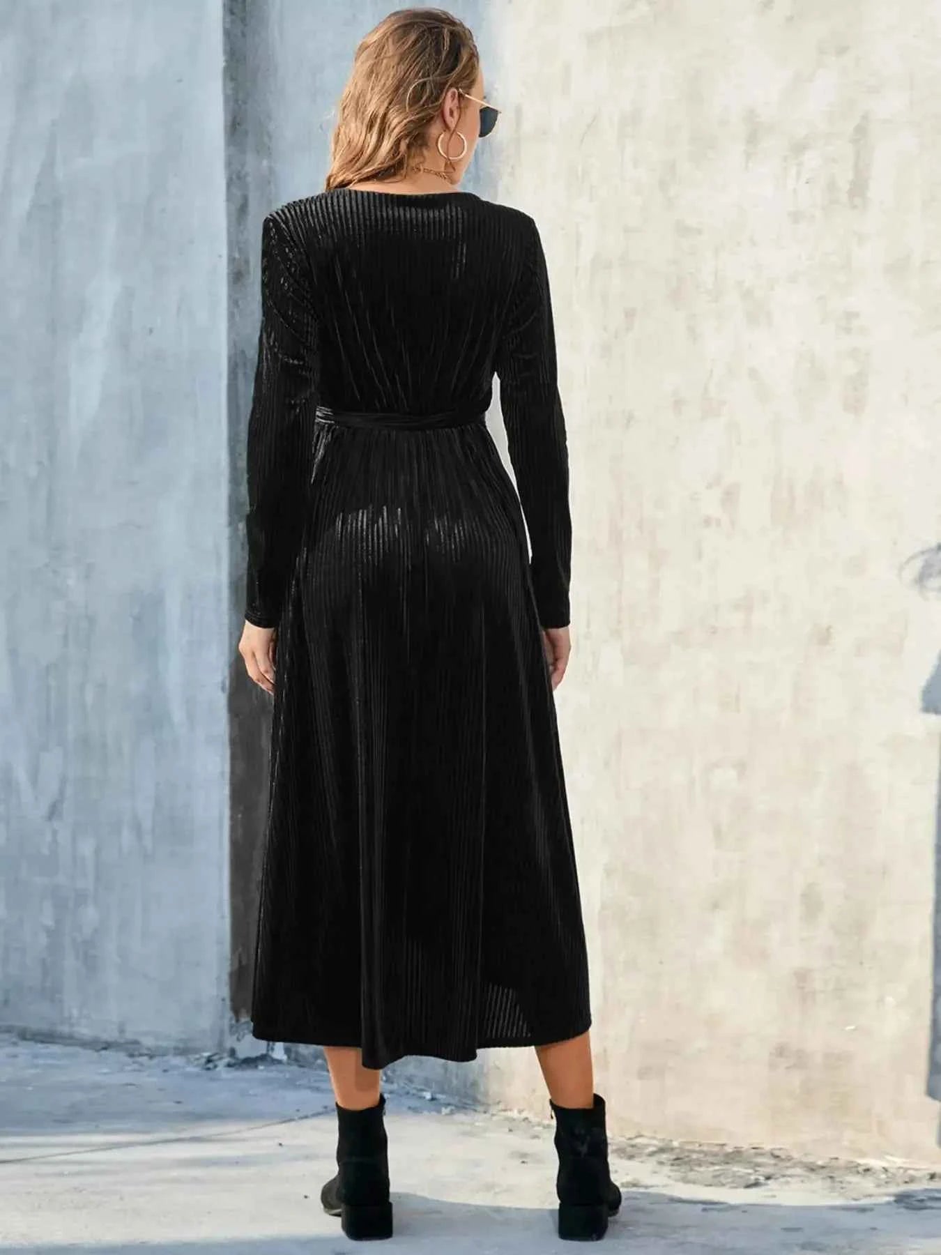 Surplice Long Sleeve Midi Dress f0ca7cfb-f719-440b-8afc-2d69f4e3ba50-Max-Origin