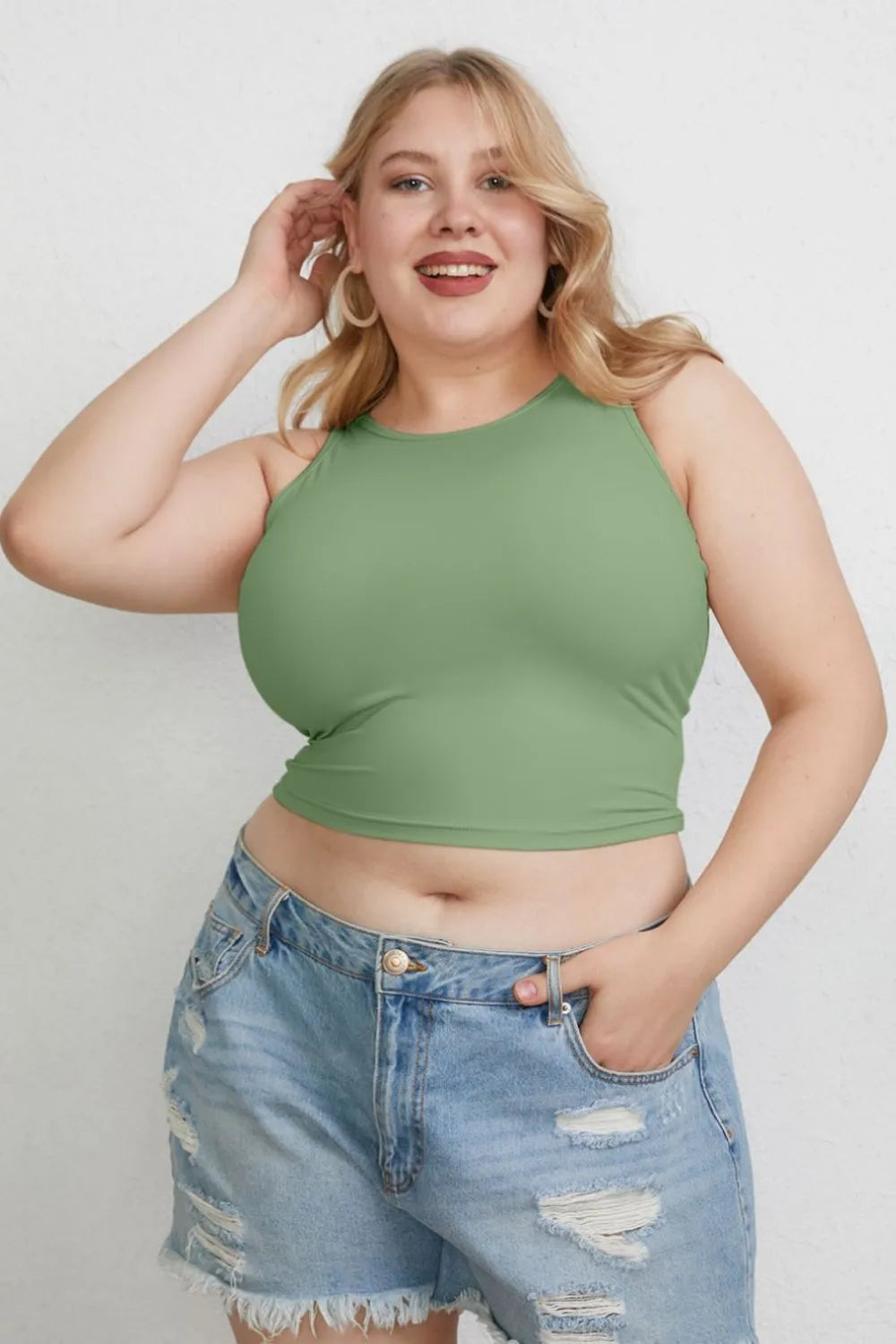 Basic Bae Full Size Round Neck Slim Tank f1467363-e973-40c0-9dd0-c6b9c4f02a27-Max