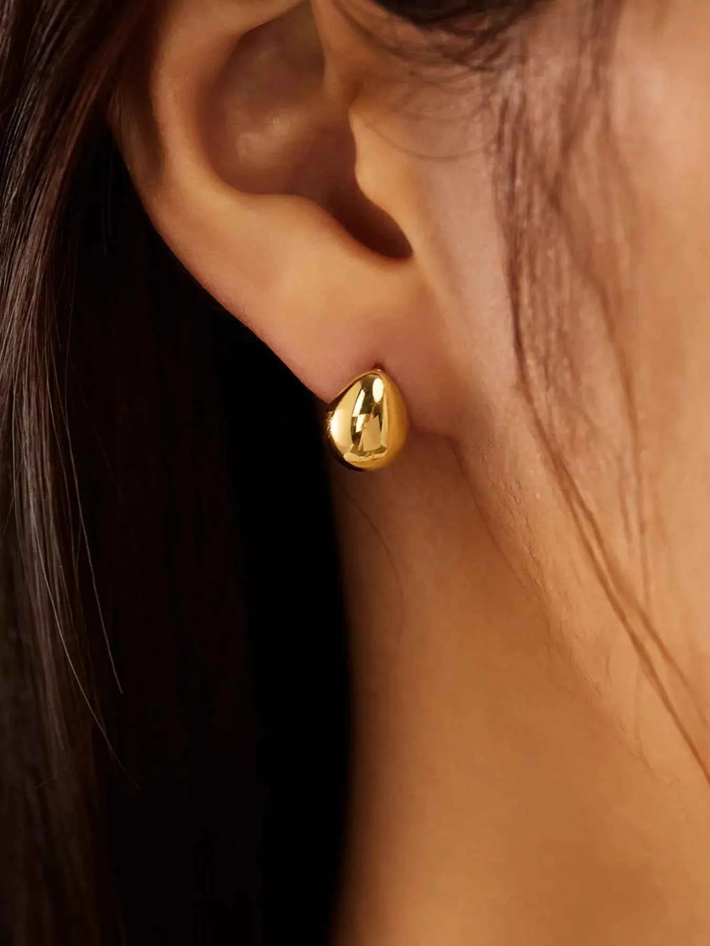 Minimalist Gold Teardrop Stud Earrings f19185a0-1104-47ff-95aa-3da5da09131d-Max-Origin