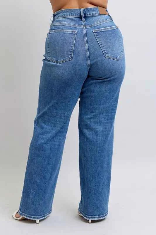 Full Size High Waist V-Front Vintage Wash Straight Jeans Plus Size f1926801-95d4-43c4-a11a-0496d72eaca4-Max-Origin