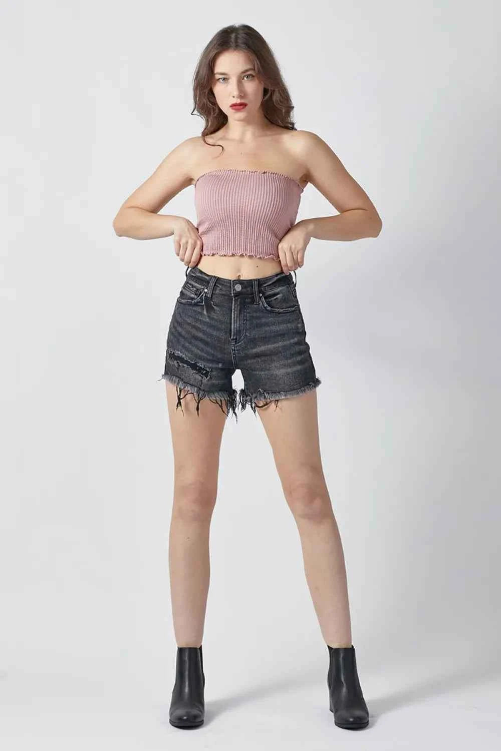 RISEN Raw Hem Denim Shorts with Pockets f1a4f8a4-dcbd-41a6-8d9f-3f9ecb4bdd4c-Max