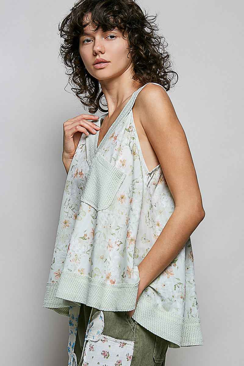 POL Floral V-Neck Tank with Front Pocket f1da7cb0-37bc-4688-9eae-a4aff26983df-Max