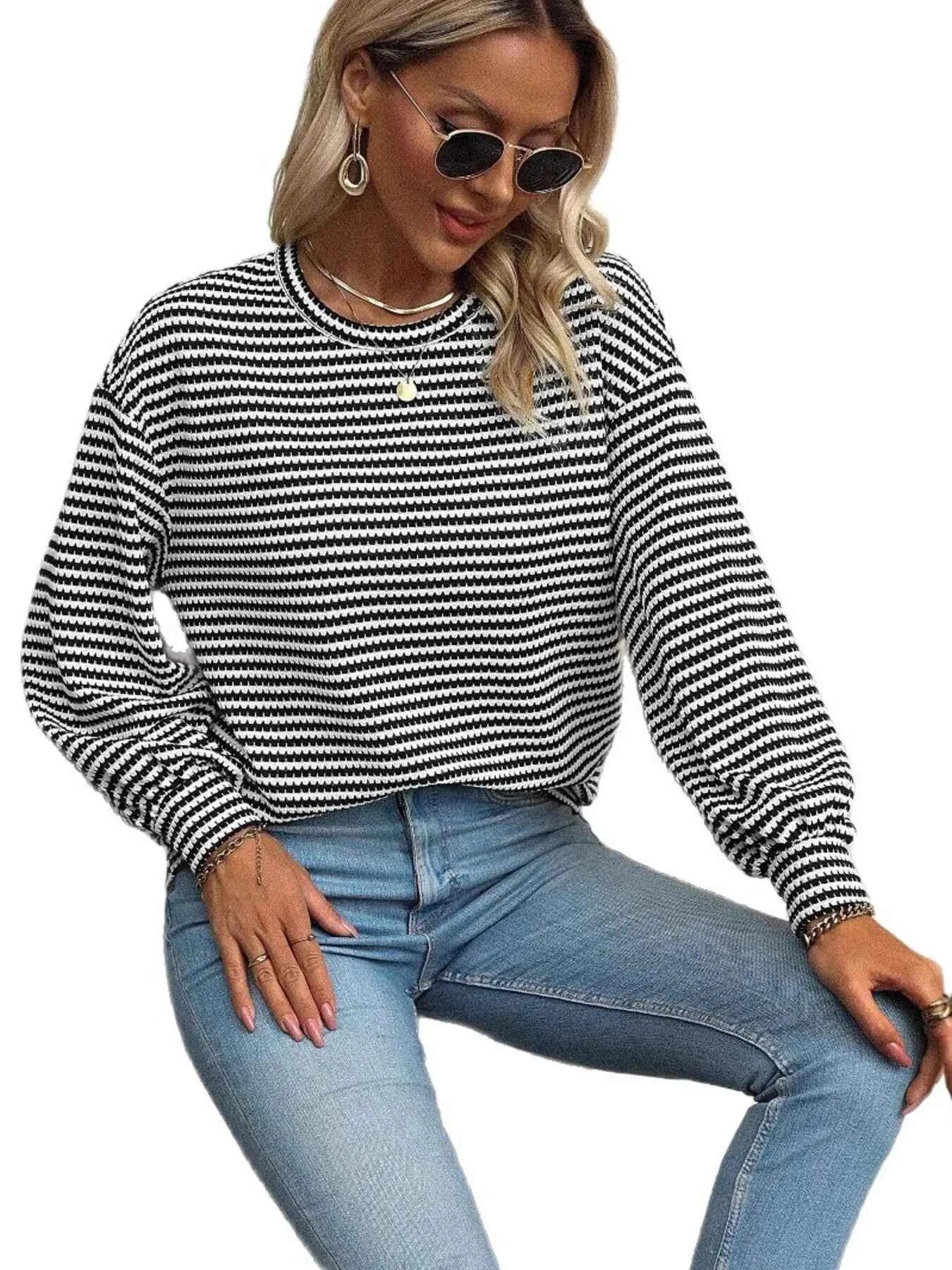 Striped Round Neck Lantern Sleeve Top f22850b468774ad5833aac5f9e87881a-Max-Origin