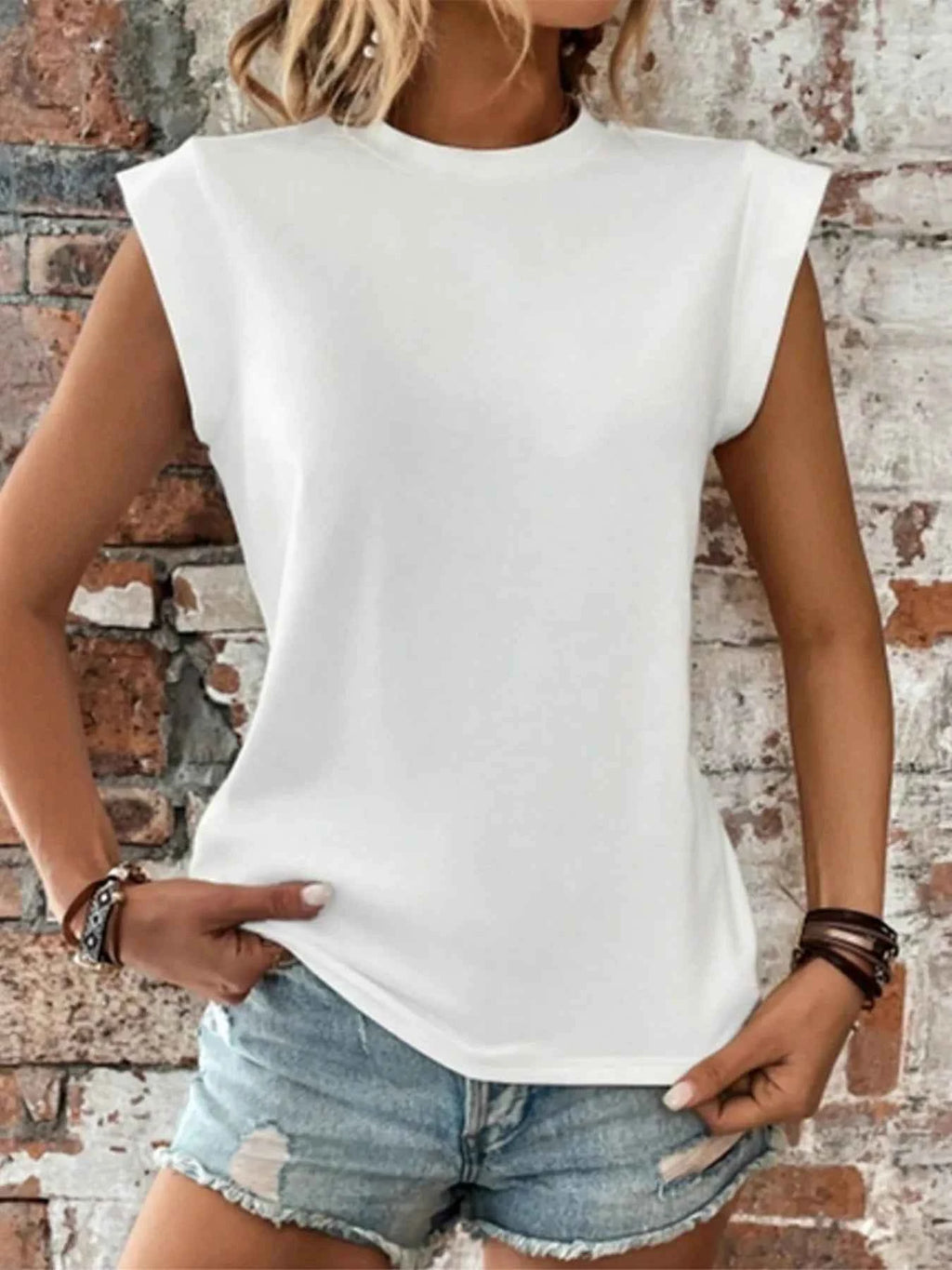 Round Neck Solid Color Top f229750183514bc59ce1cecbe35fcf3f-Max-Origin