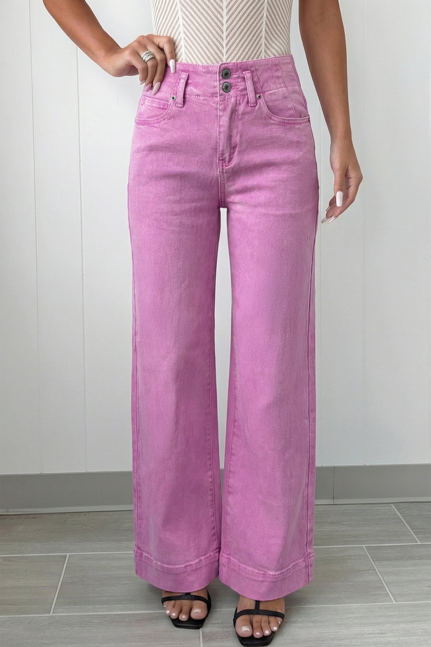 Bonbon 2-Button High Waist Flared Bottom Jeans Bonbon 65%Cotton+33%Polyester+2%Elastane f295e3253e718a57