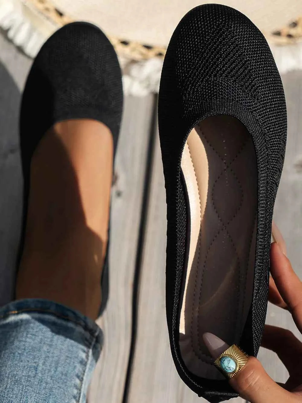Round Toe Flat Slip-Ons Black f2c003fc-7d4d-4de1-bb30-0bada15bfc13-Max