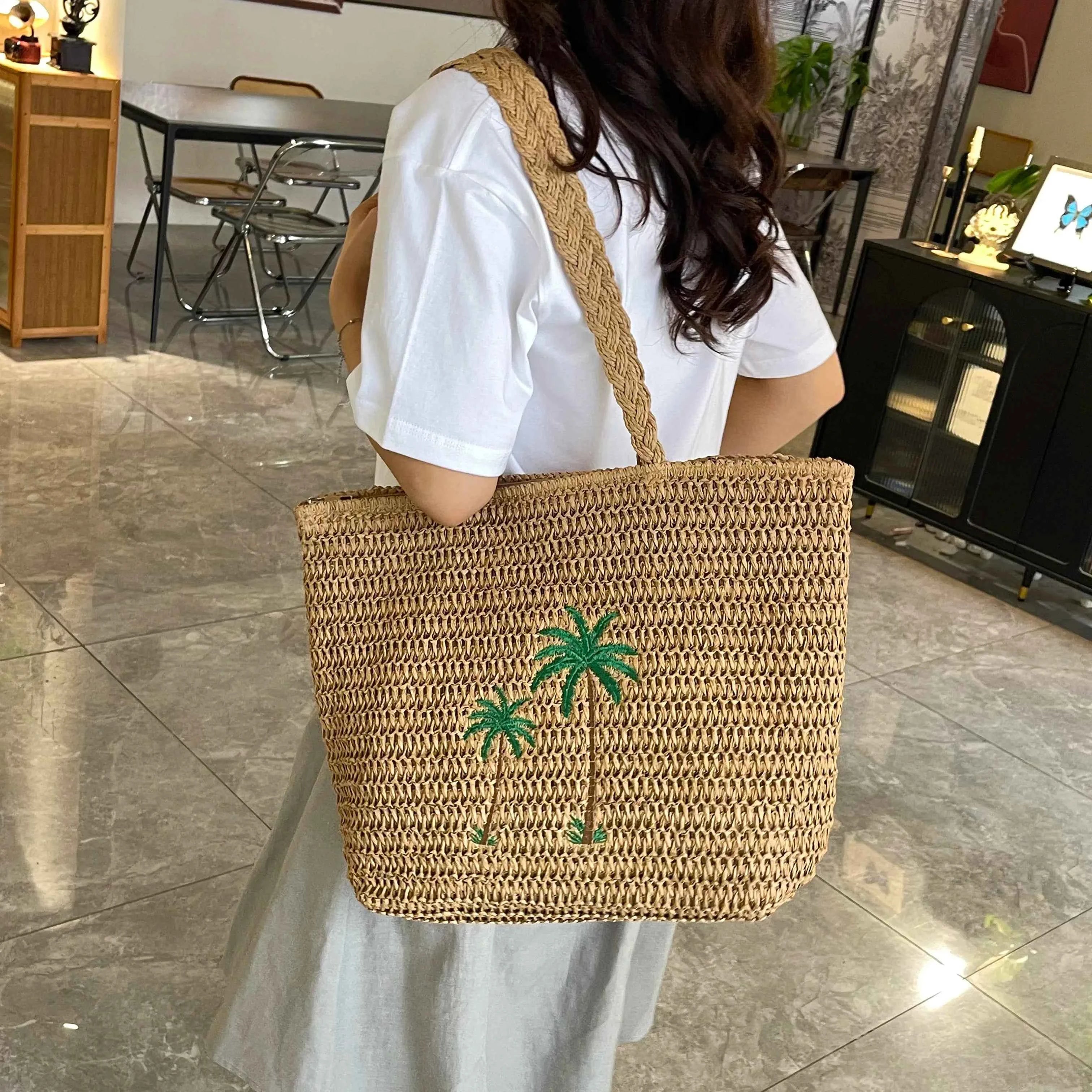 Palm Tree Woven Straw Shoulder Bag Beige onesize f33a5ce0b1824d358a17db4f44484b2f-Max-Origin