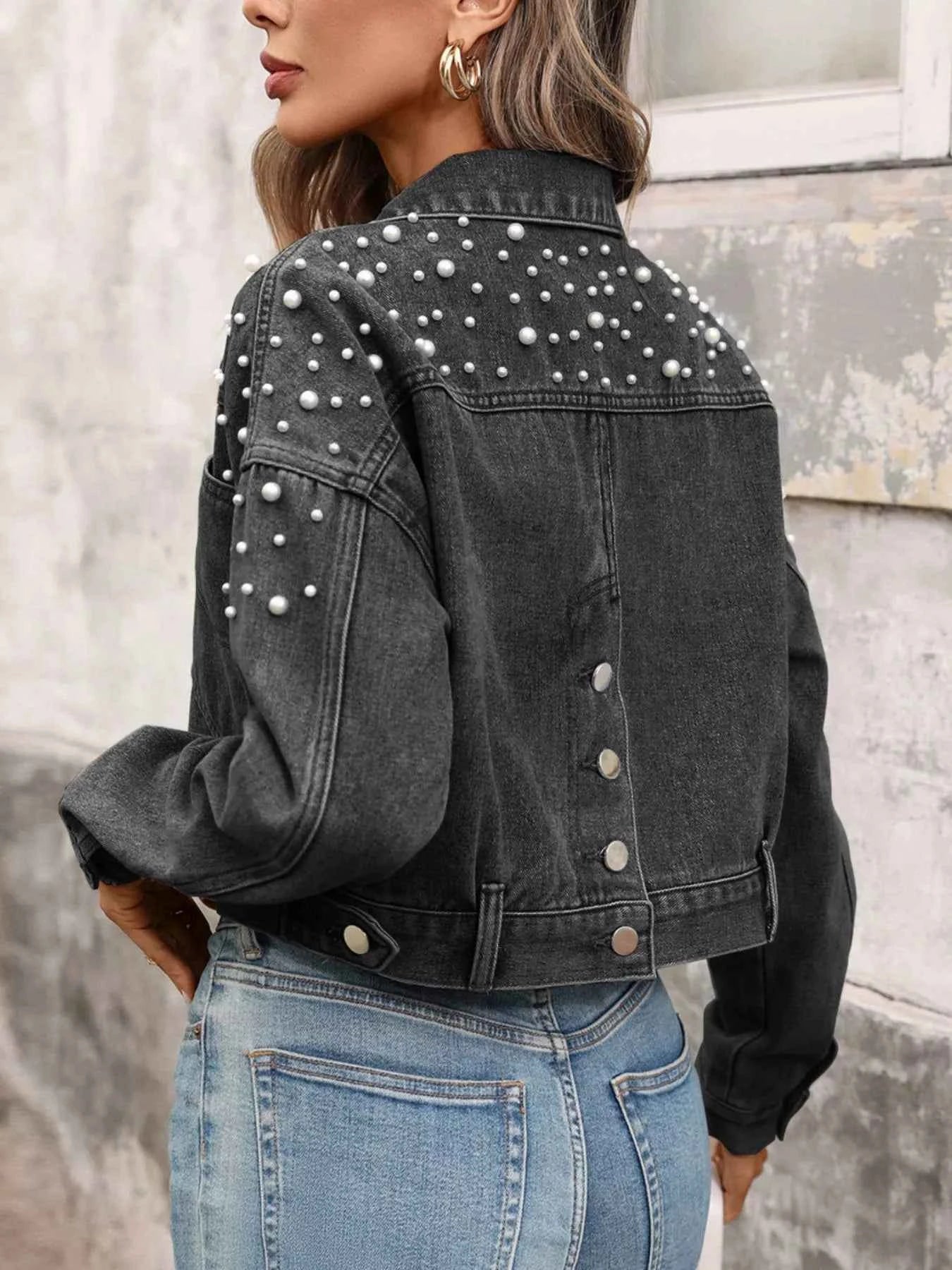 Pearl Embellished Cropped Denim Jacket f38085c0-8e38-4bdd-bf89-6dbb5cee7ab8-Max-Origin