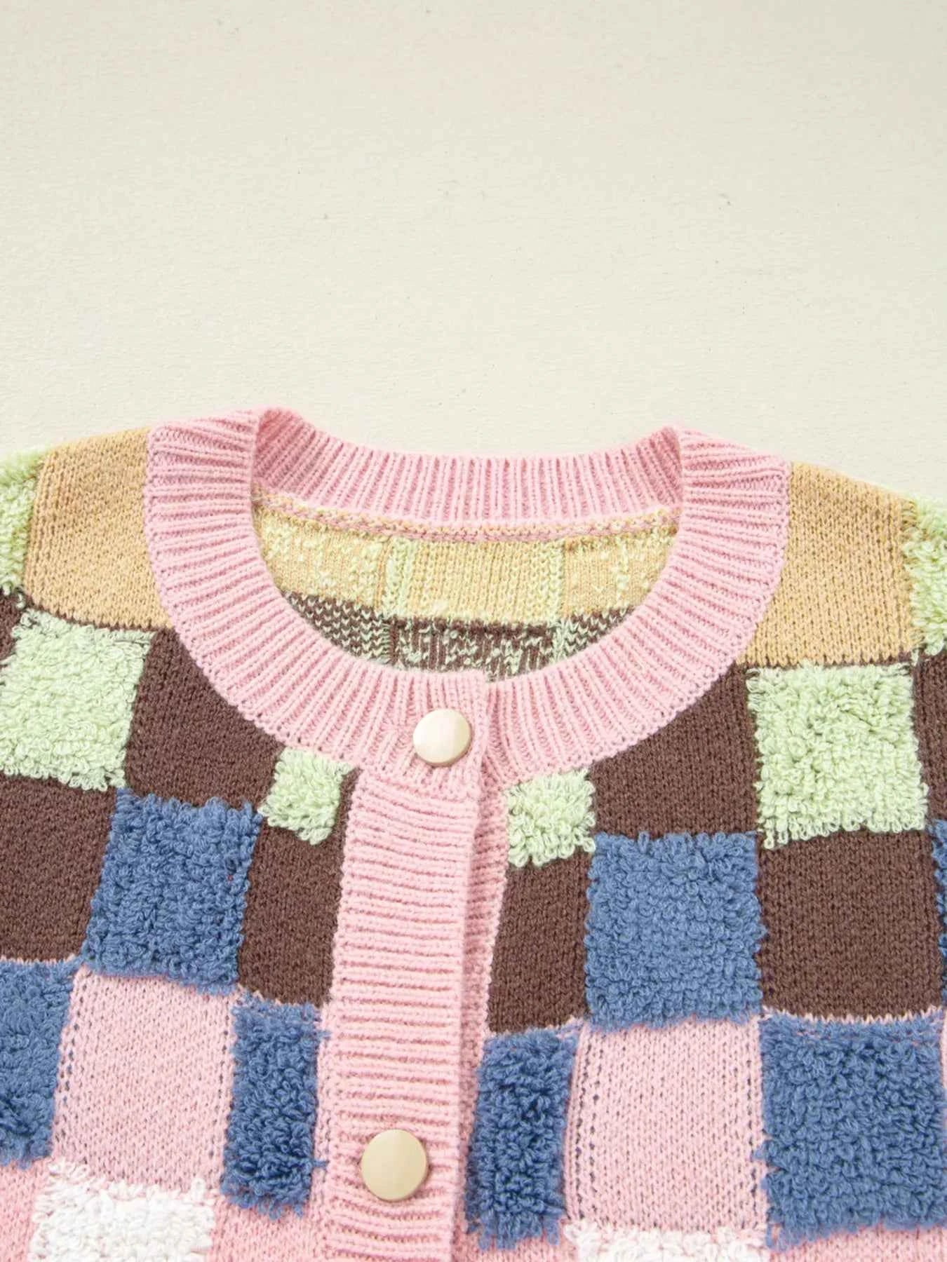 Checkered Pattern Button Front Cardigan f3a786ea828e433c9ddd395537c49aaf-Max-Origin
