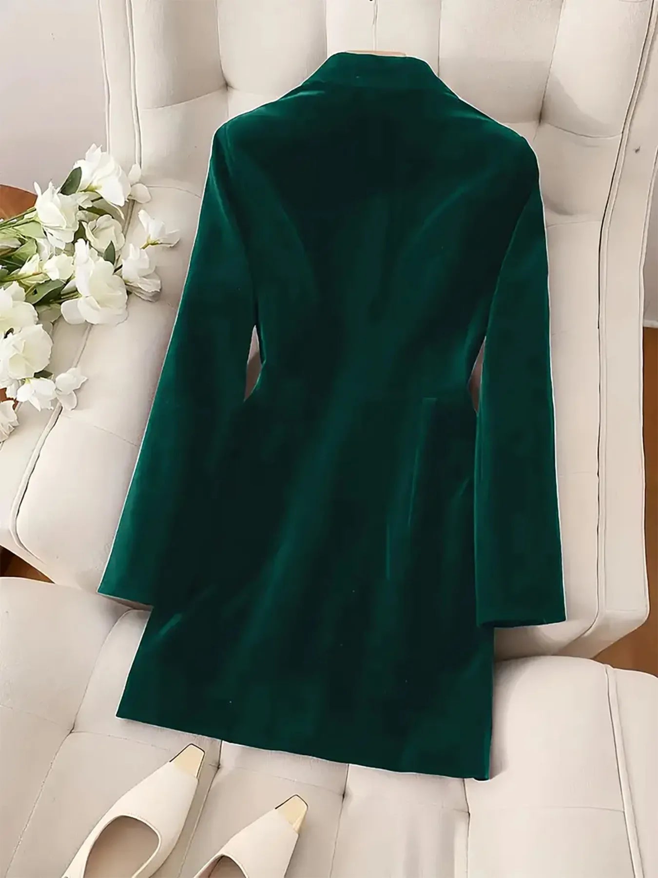 Velvet Double-Breasted Blazer Dress f3becdabaedd4e17926719580b8ad2a2-Max-Origin