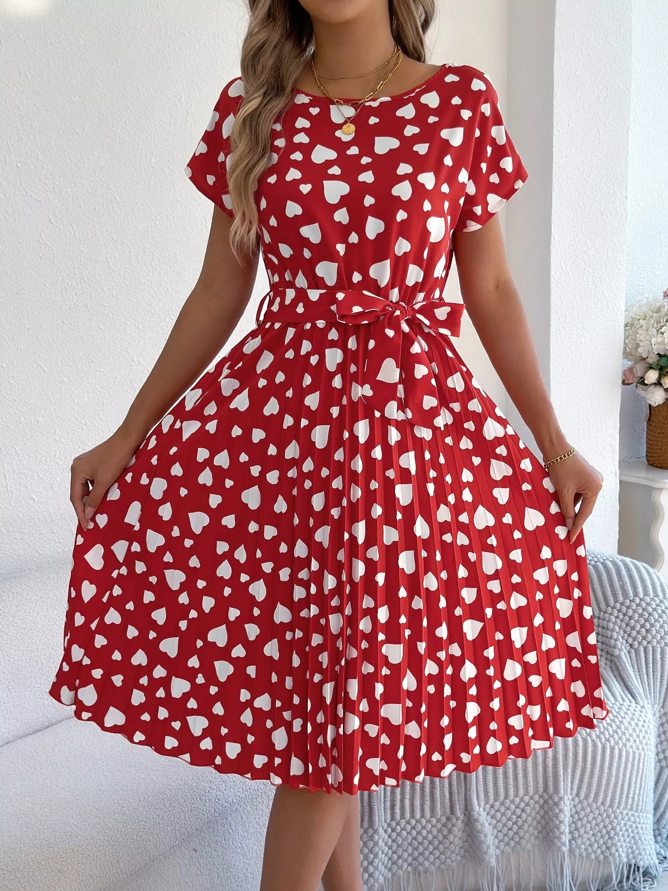 Heart Print Belted Pleated Midi Dress Deep Red f3d6663d-50a2-46eb-86ba-d0993b2b8973-Max-Origin