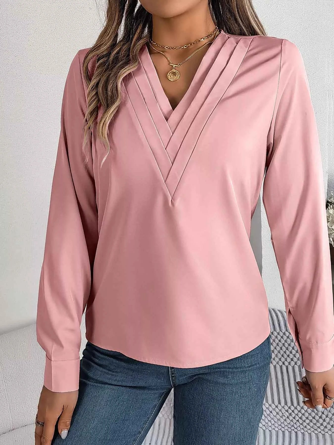 Layered V-Neck Long Sleeve Blouse f3e1ea6a-37cc-413b-bd9c-503960c5ff3f-Max-Origin